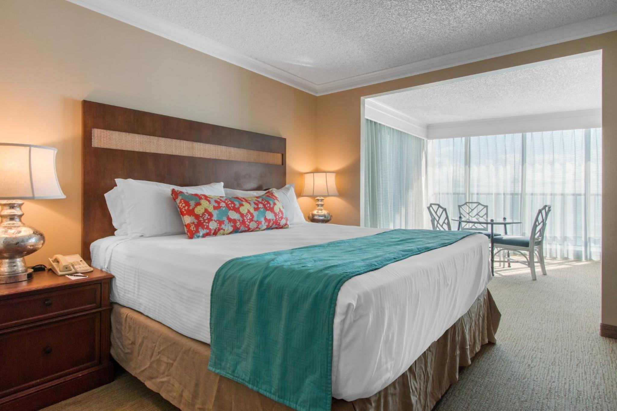 Bay View Suite - 1 King Bed - Photo 2