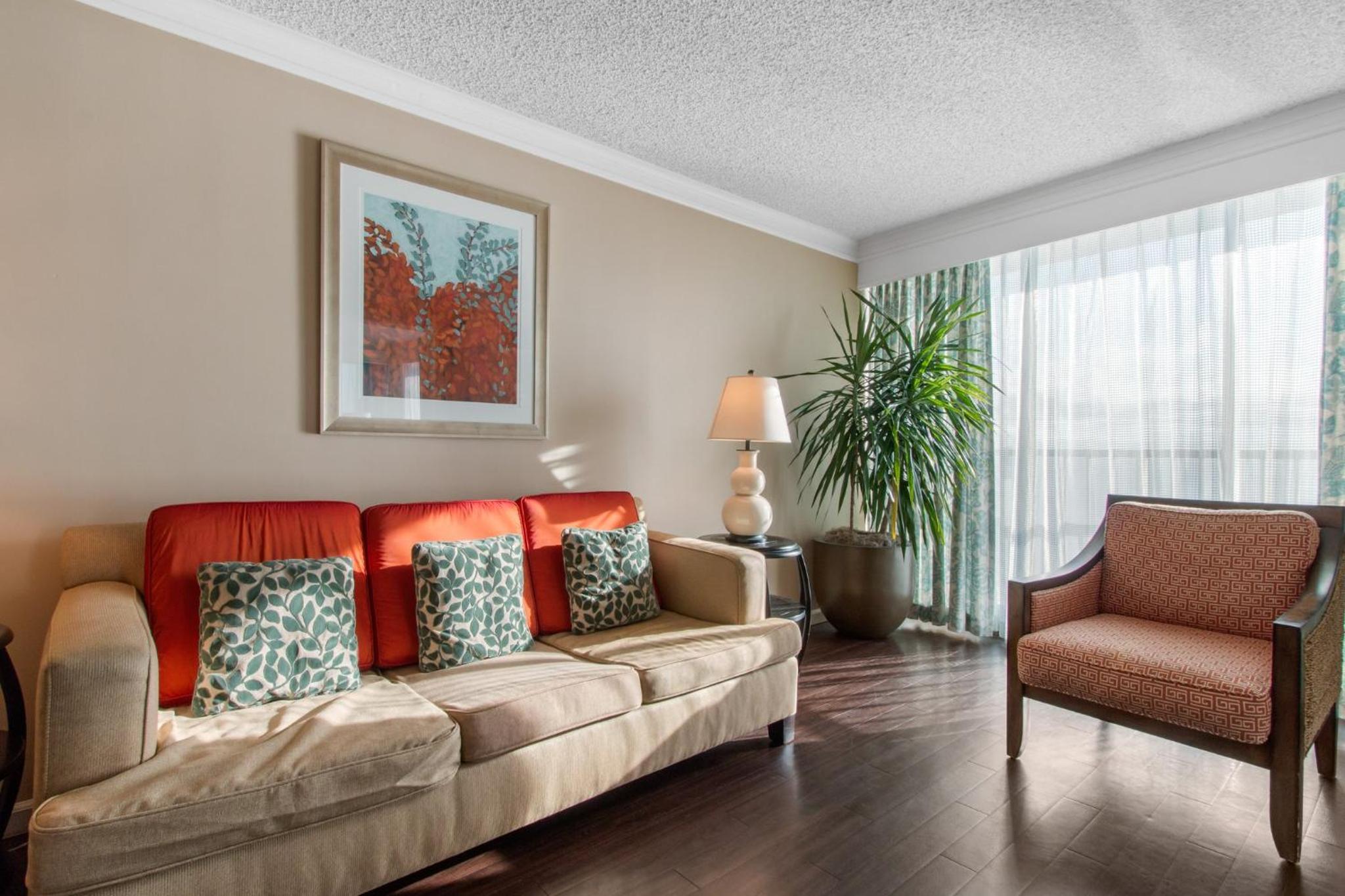 Bayfront Omni Suite - 1 King - Photo 3