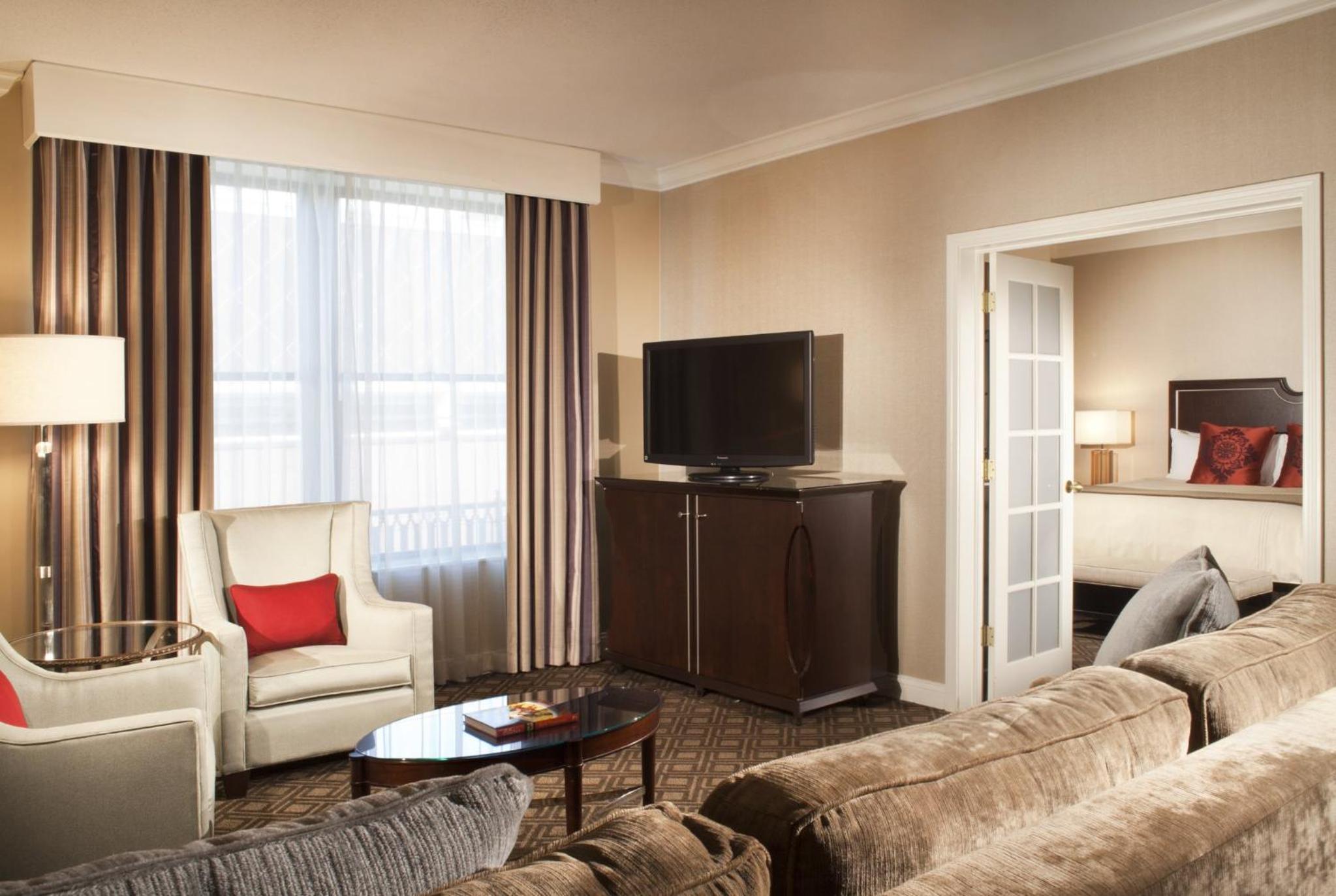 Severin Suite - 1 King Bed - Photo 5