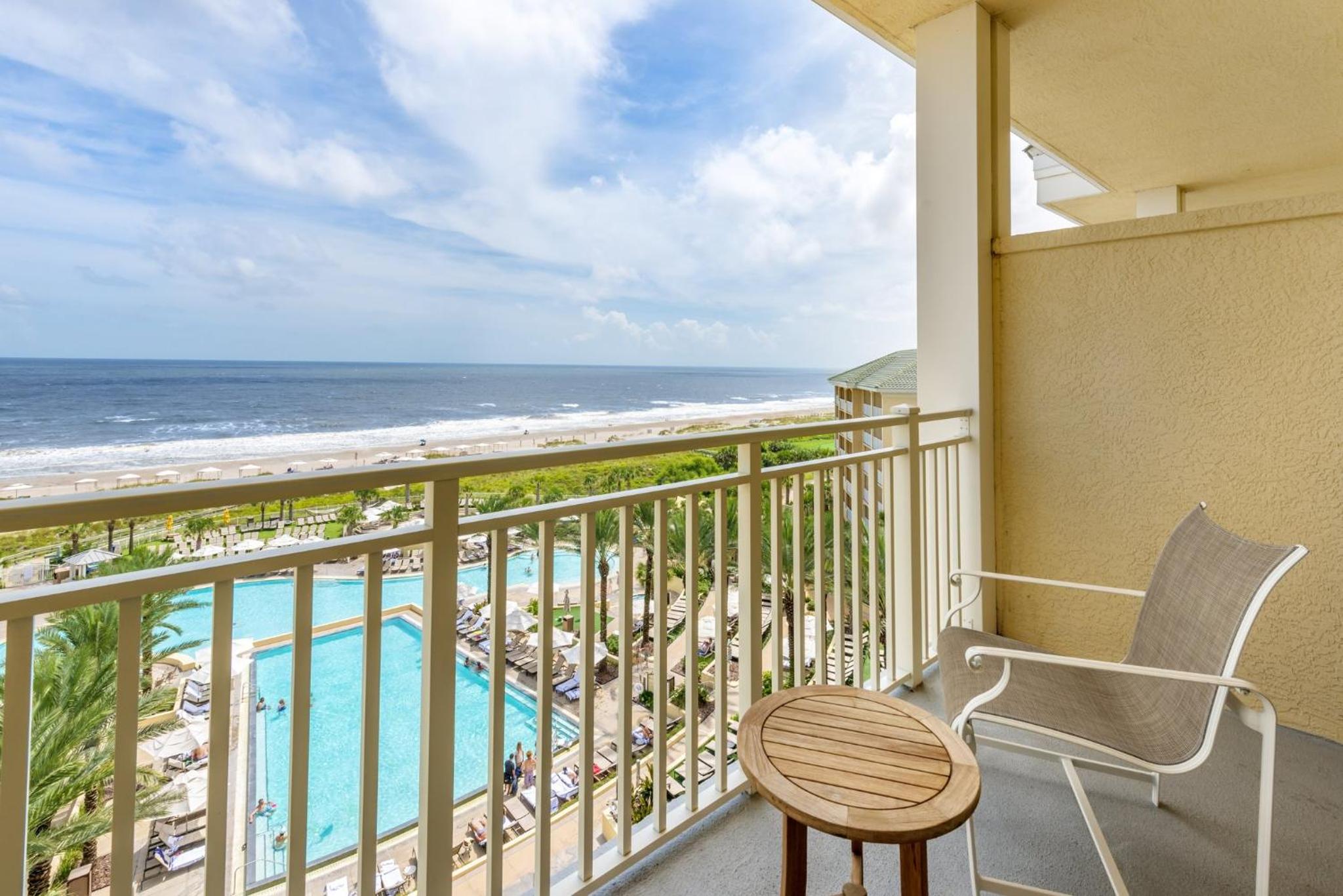 Ocean and Pool View King Bed - Photo 7