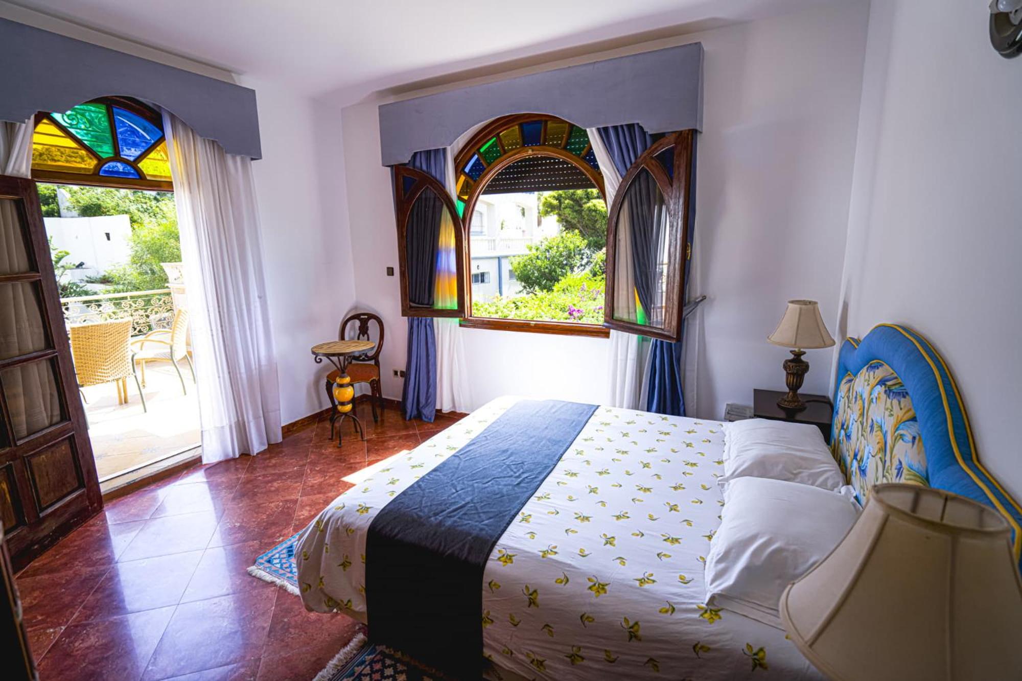 Villa - Photo 3