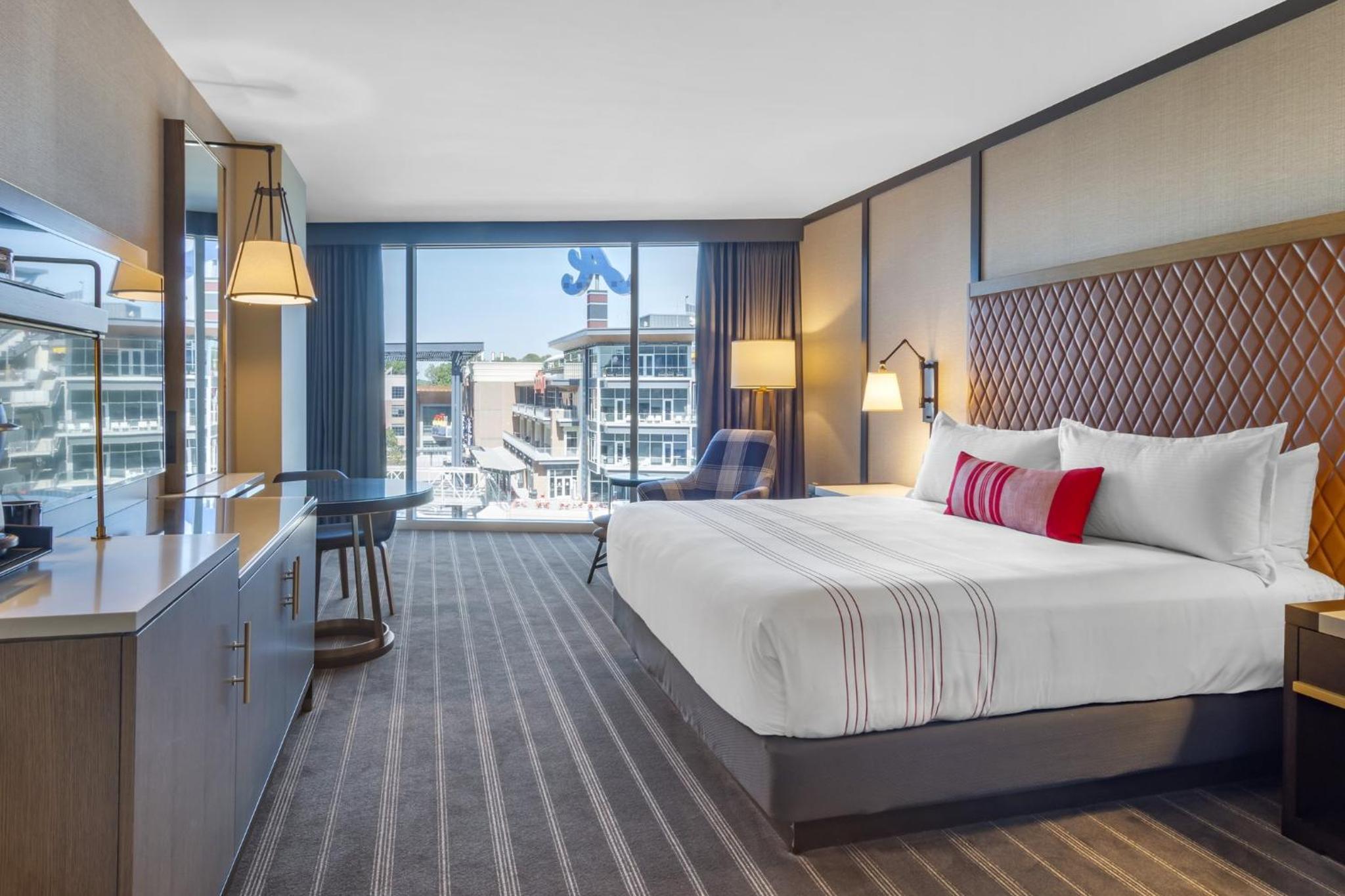 Premier Executive Room - 1 King Bed