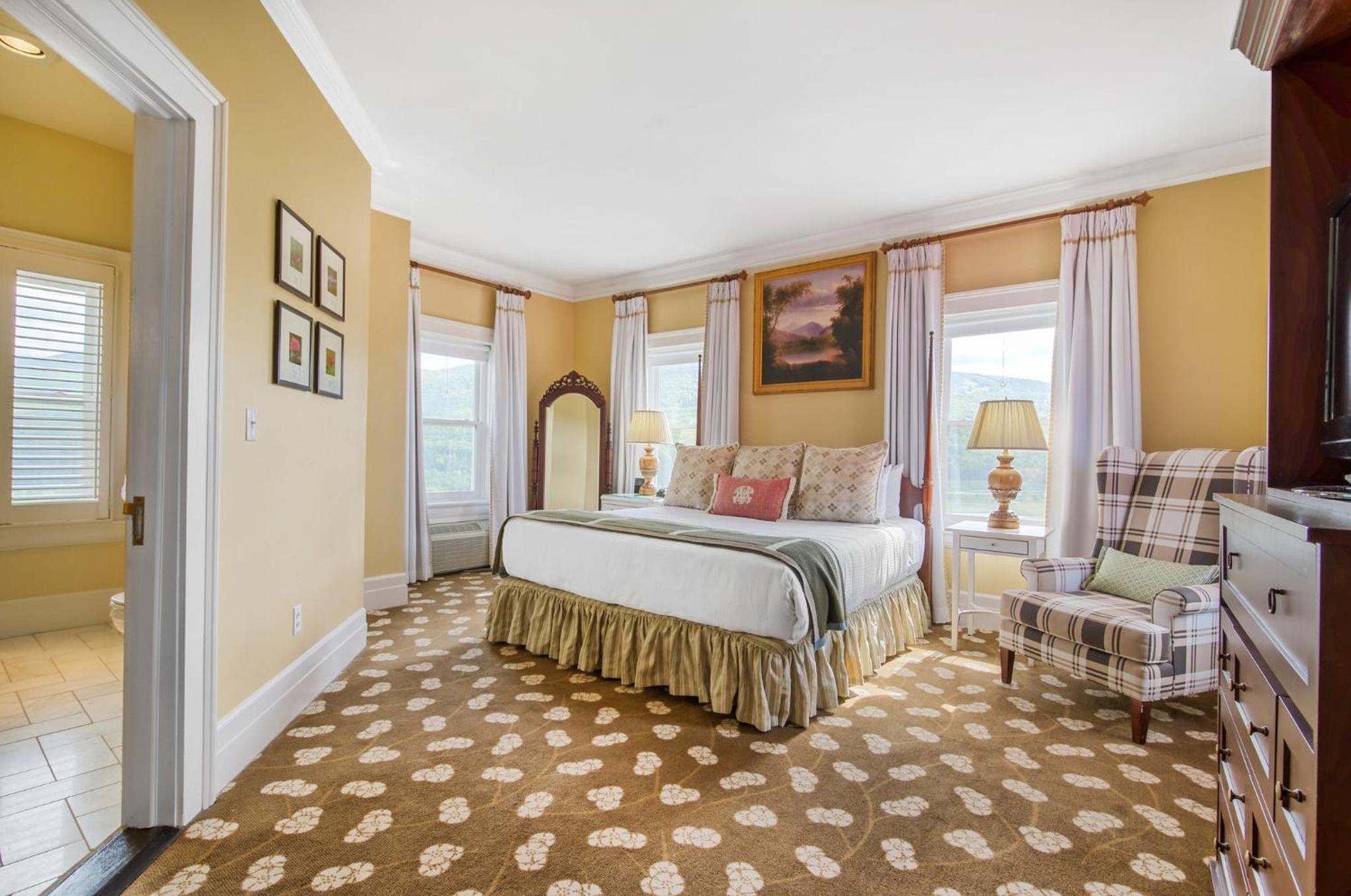 Luxury Tower King Suite - One Bedroom - Photo 5