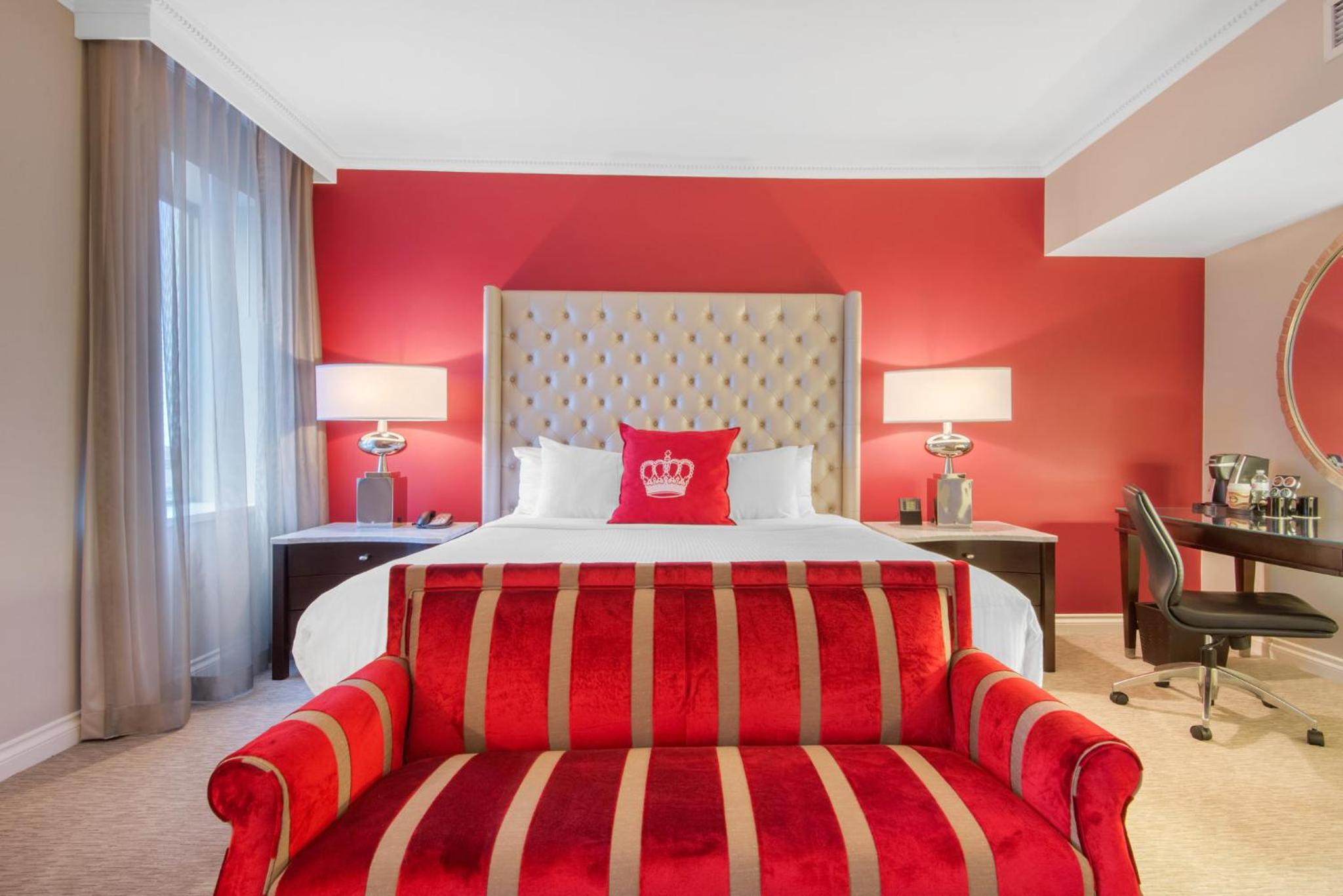 Premier King Room with One King Bed (Non Smoking)