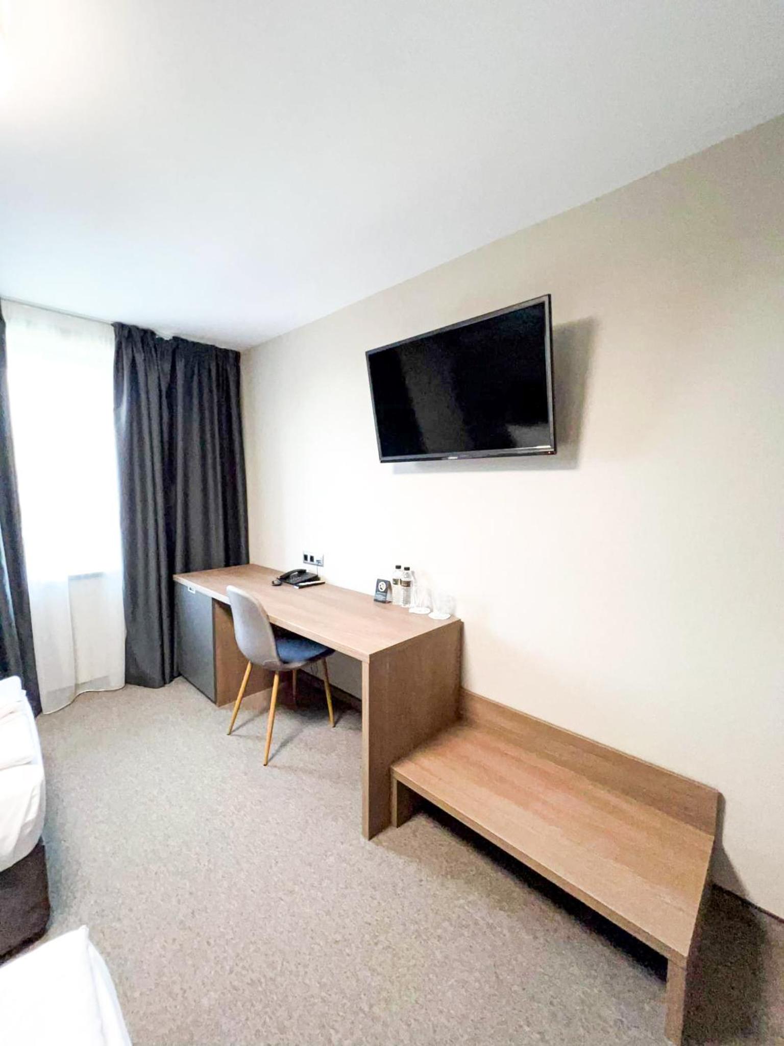 Premium Double Room photo 2