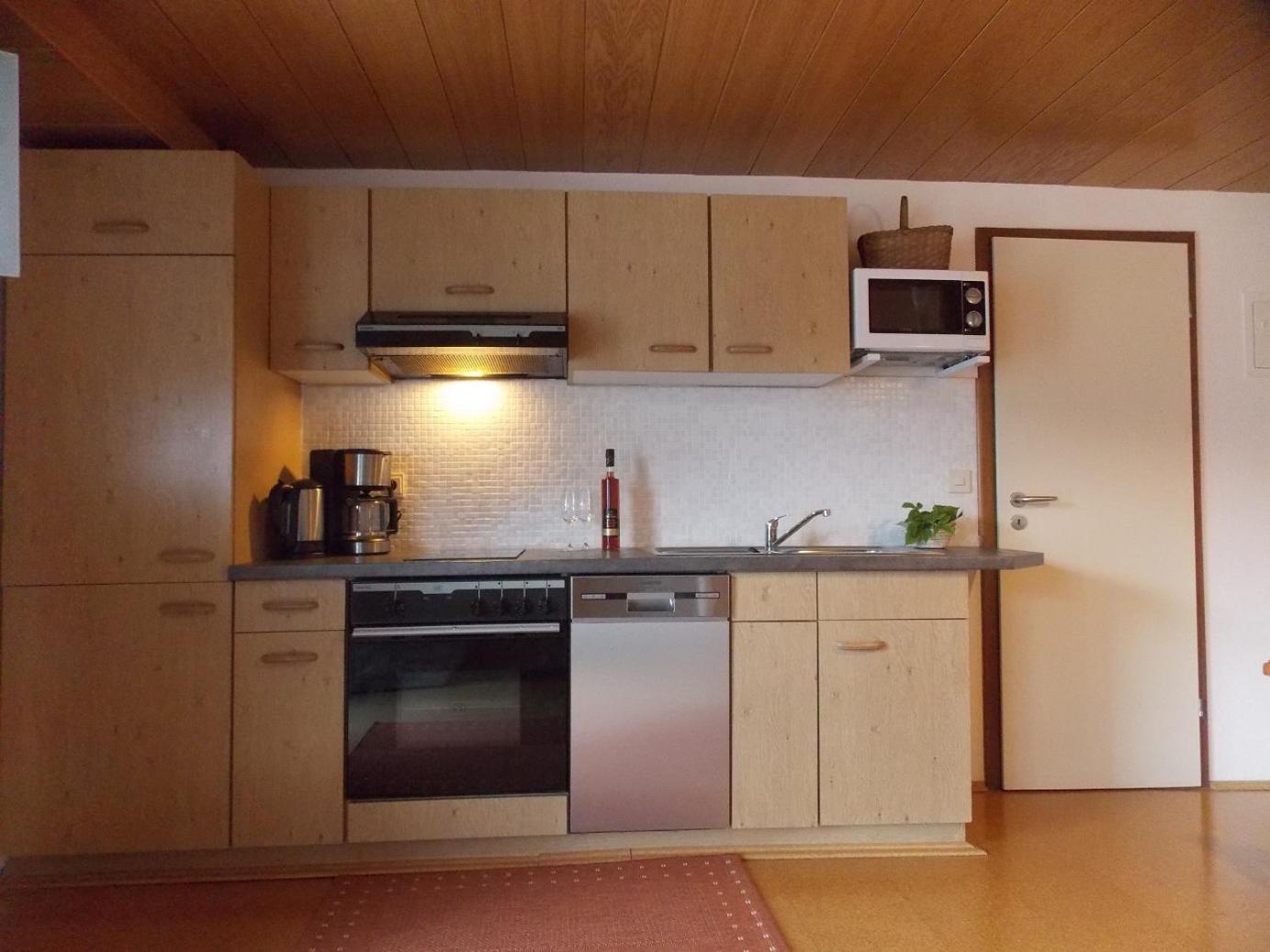 Apartment with Balcony photo 3