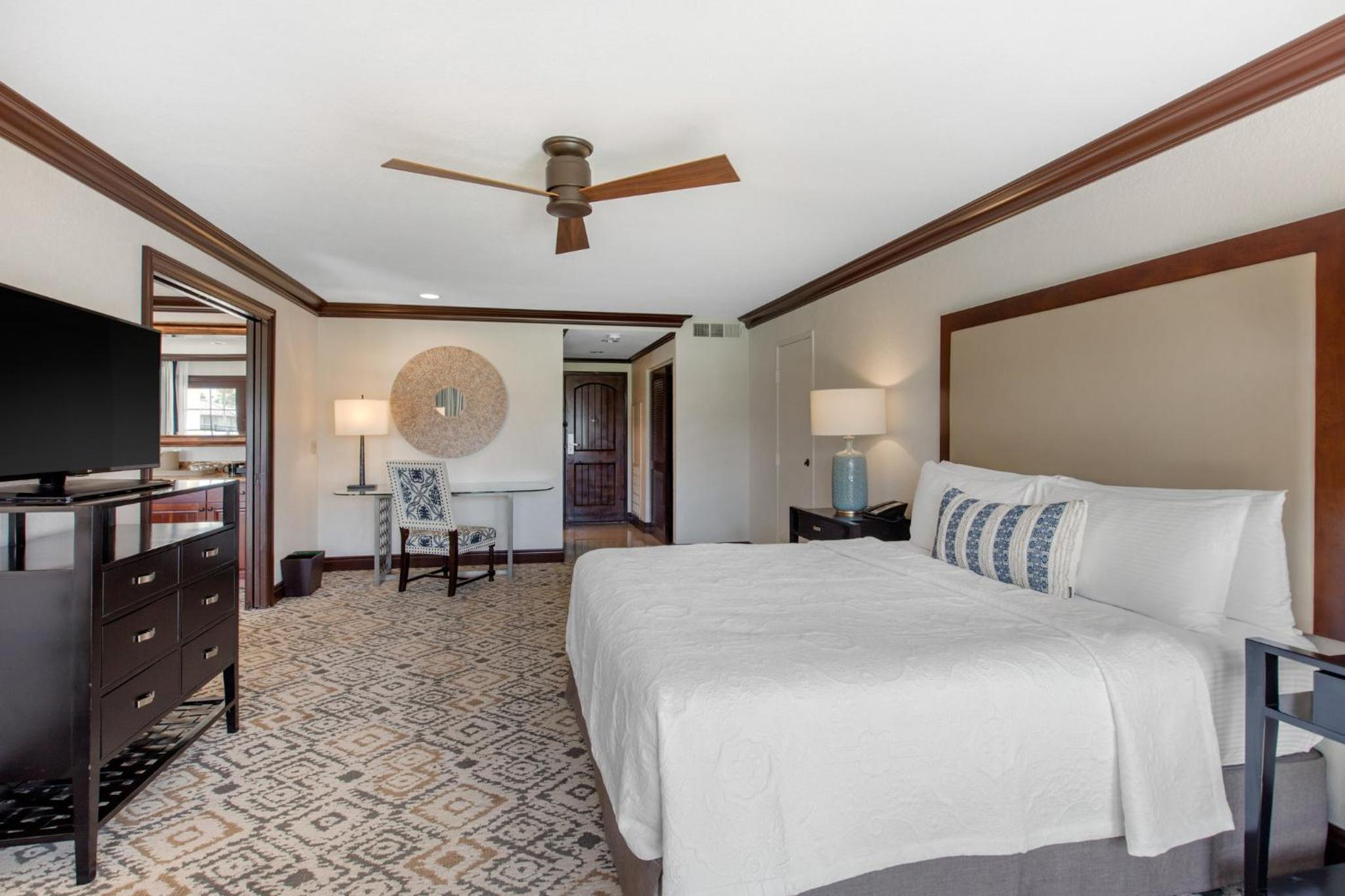 King Suite - Photo 2