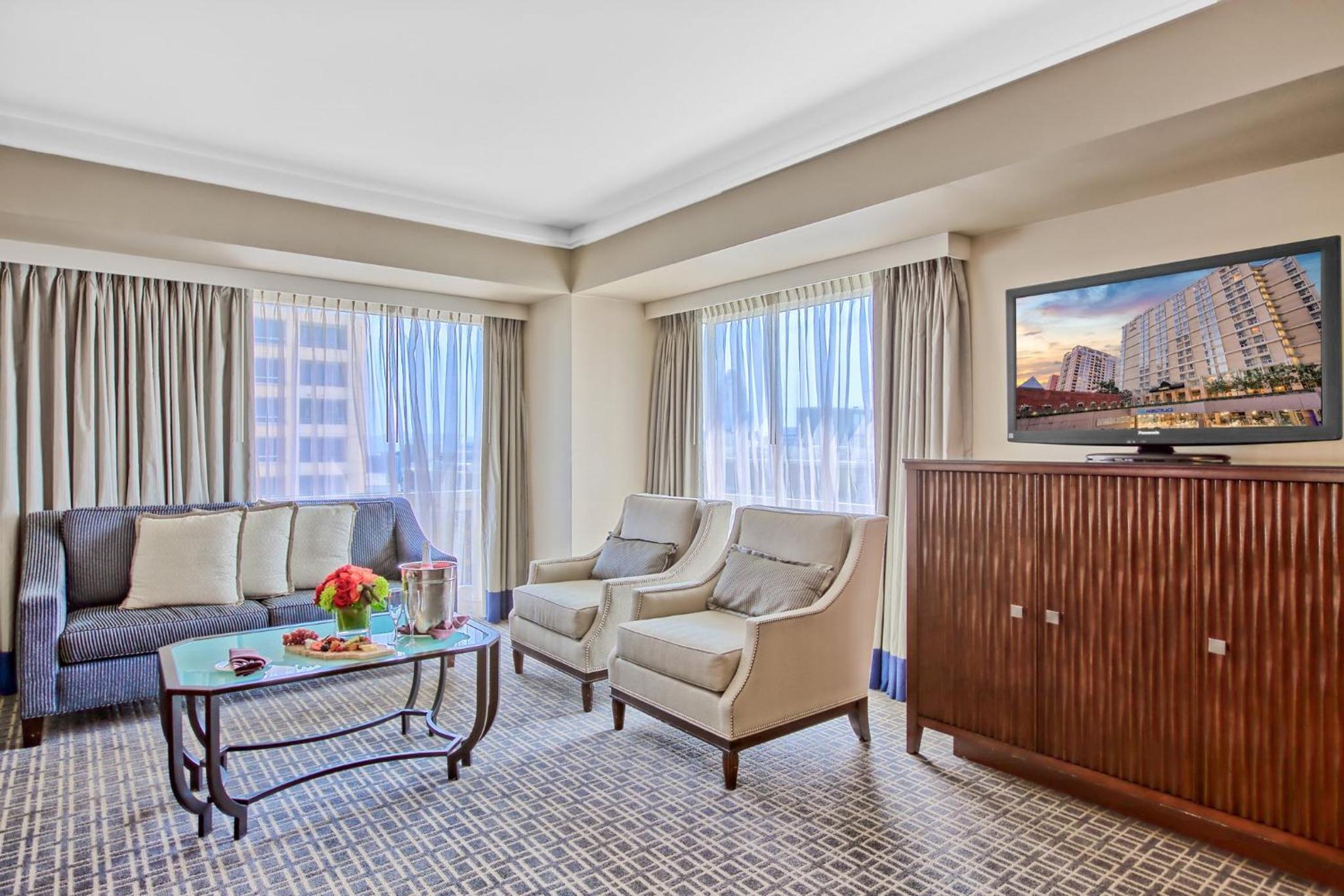 Deluxe Executive - 1 King Bed