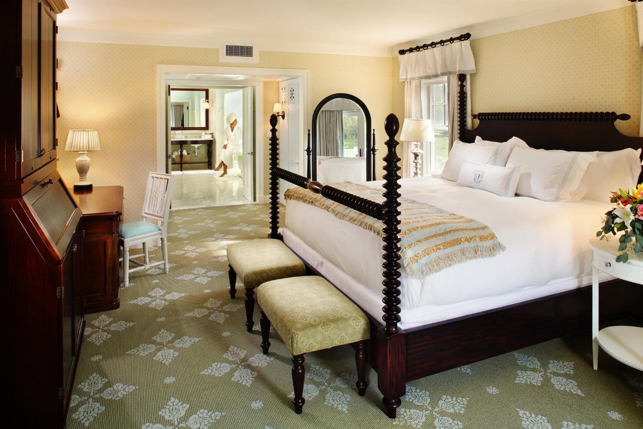 Luxury  Ross Suite - 2 Bedroom 1 King and 2 Queens
 photo 1