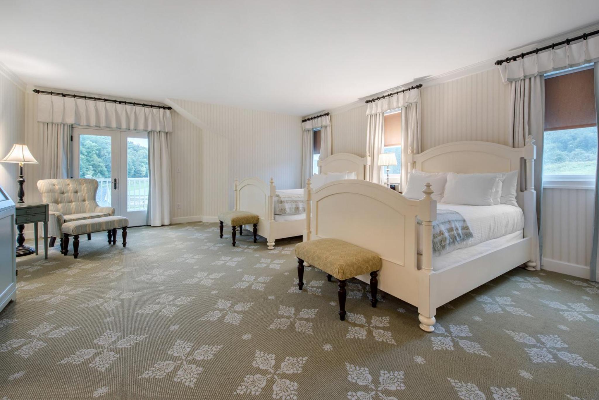 Resort View Room - 2 Double Beds - Photo 3