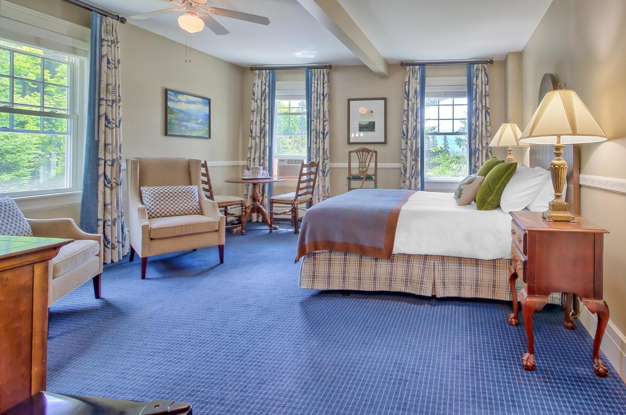 Family Room with Two Queen Beds - Photo 1