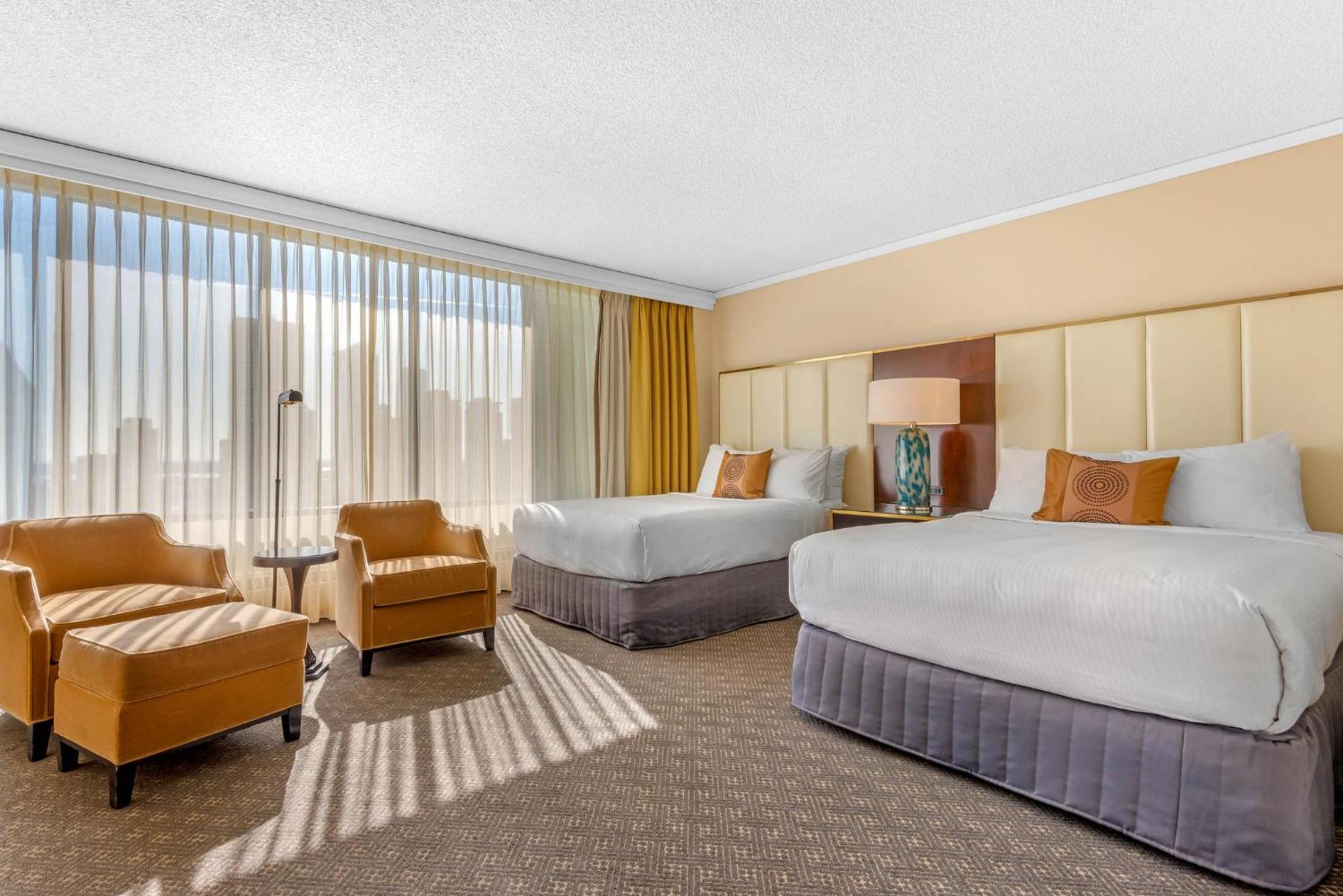 Premium Double Room with Two Double Beds - Photo 2