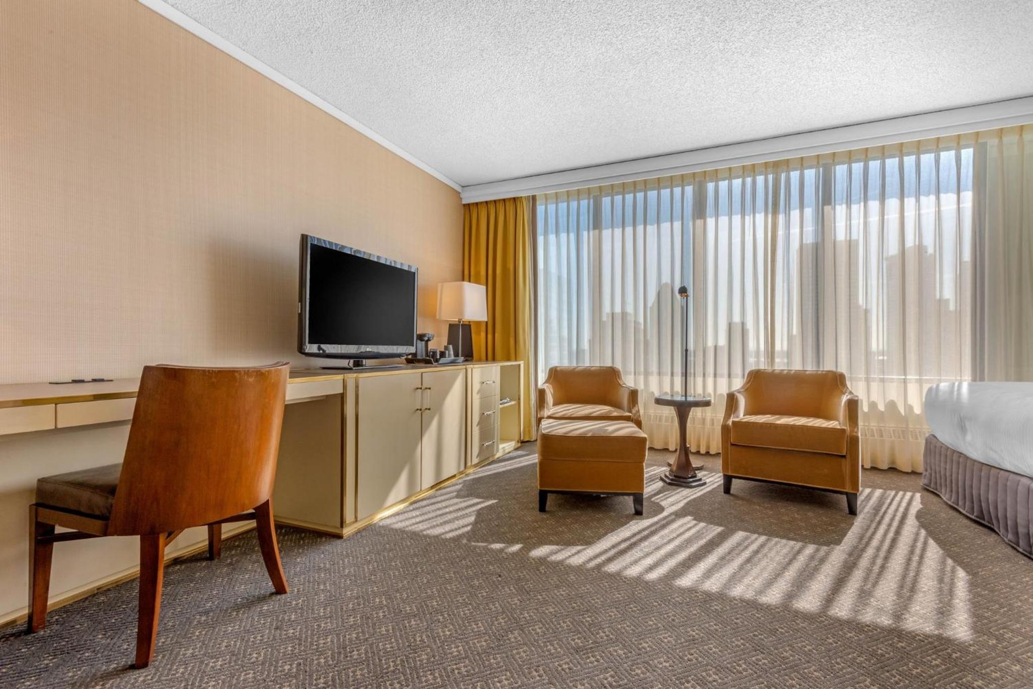 Premium Double Room with Two Double Beds - Photo 6