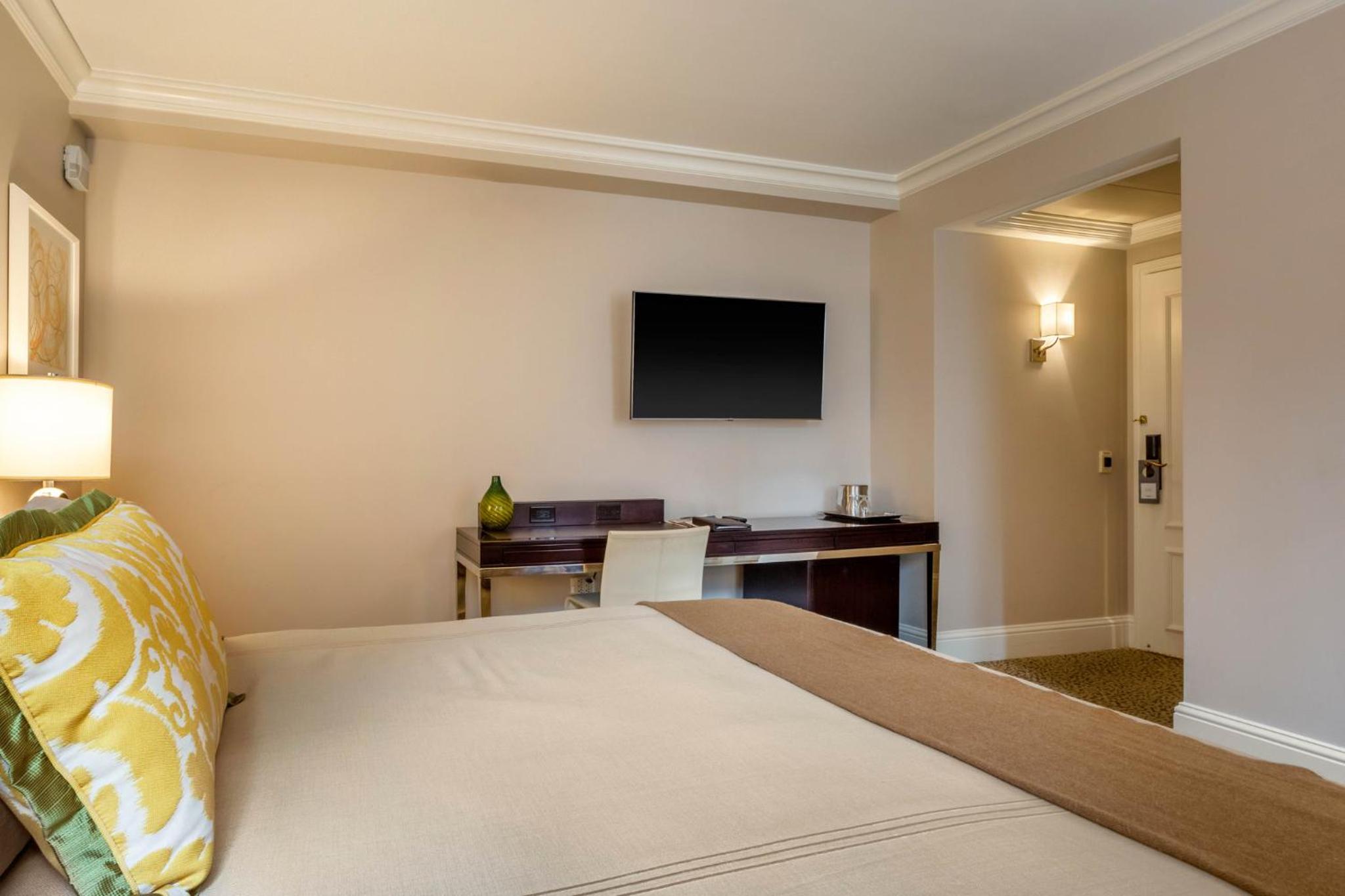 Madison Suite – 2 Queen Beds