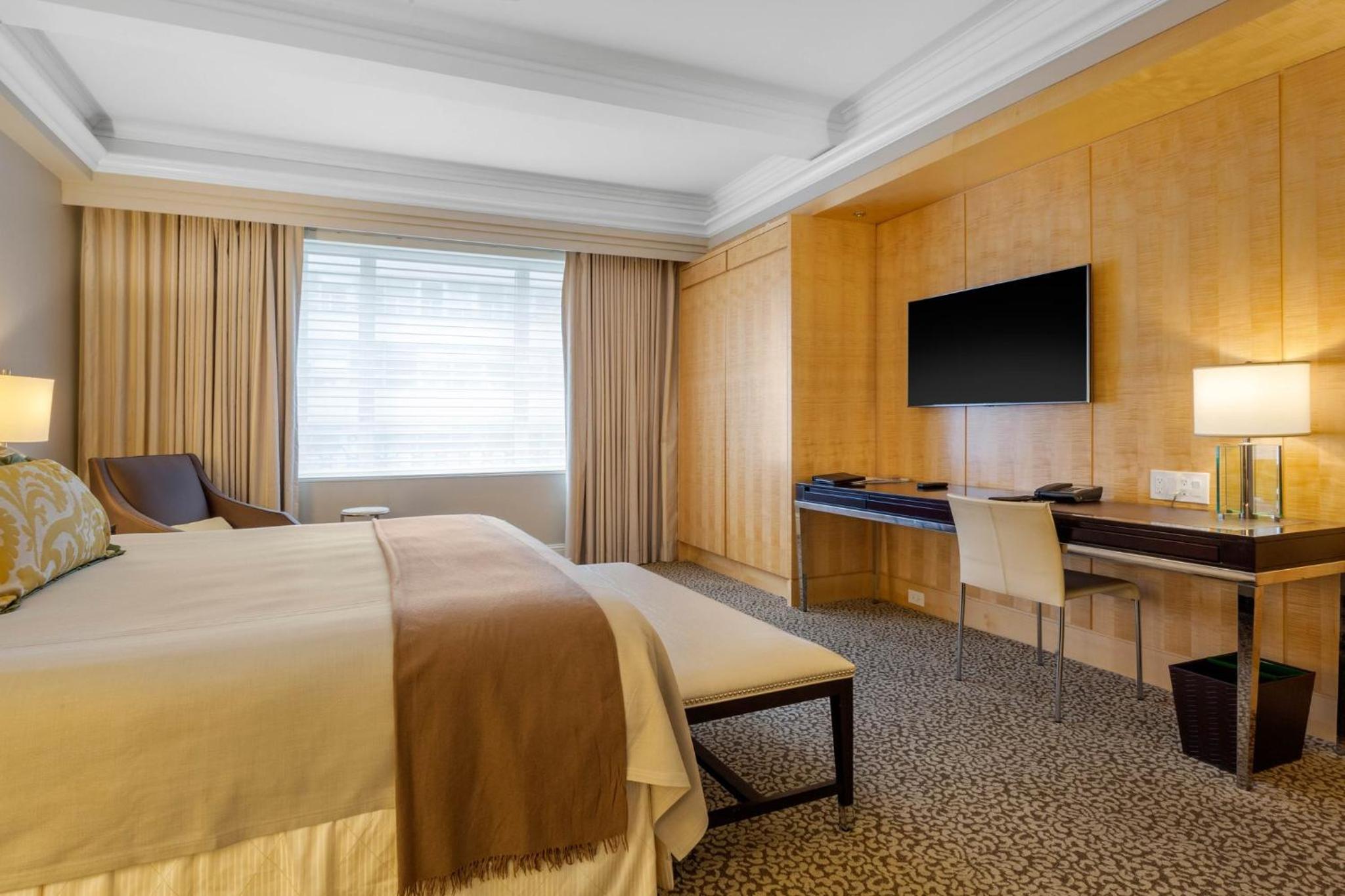 Luxury Rodgers and Hammerstein Suite 1 King Bed