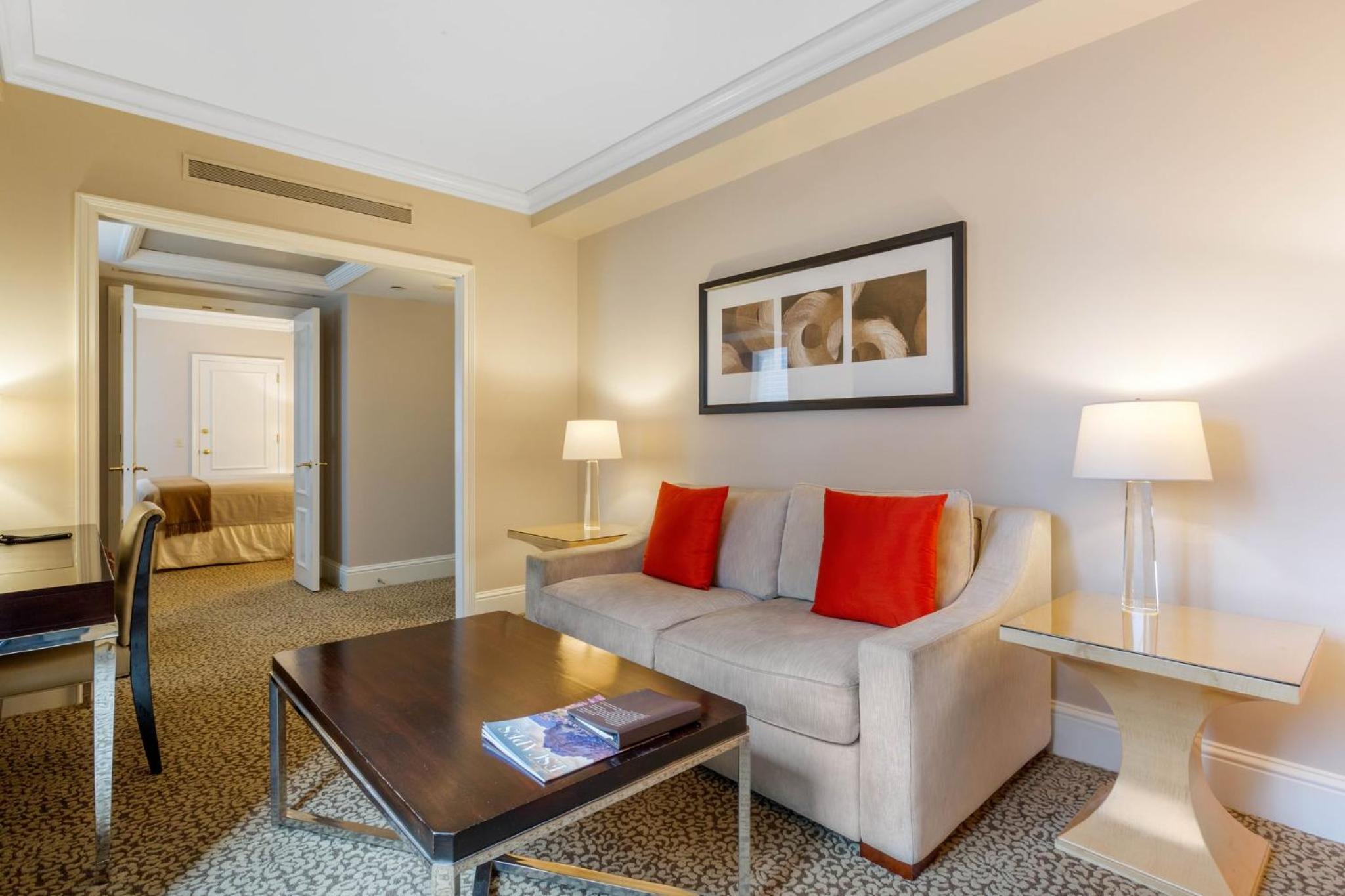 Rockefeller Suite - 1 King Bed thumbnail 6
