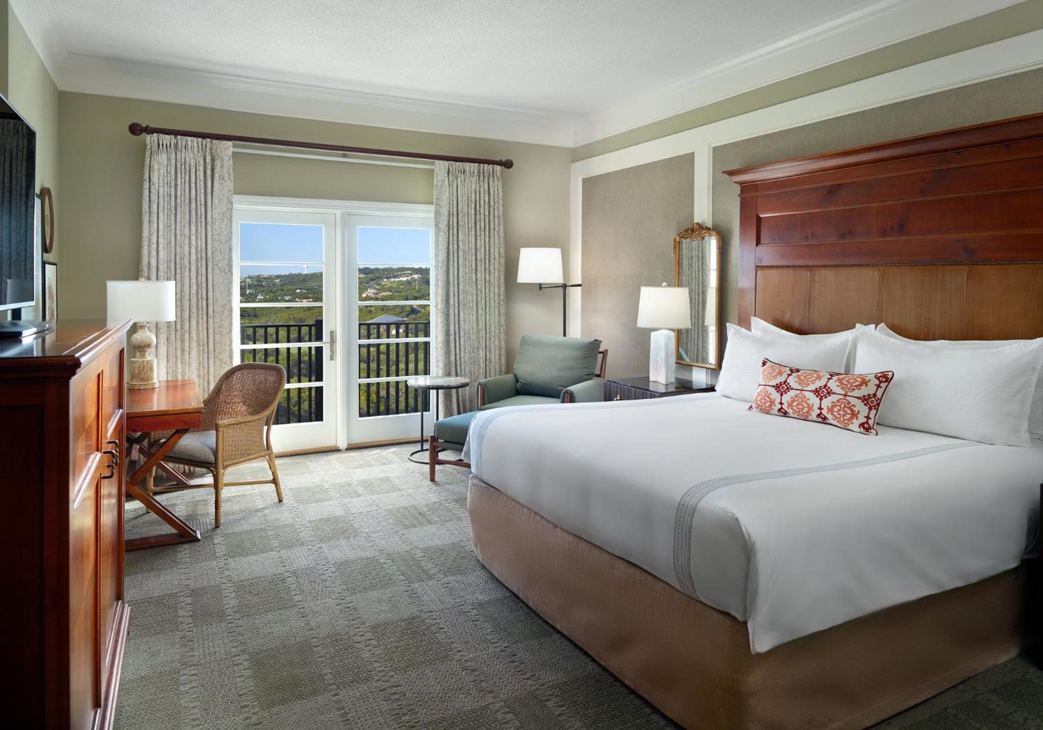 ADA Premier Room - 2 Queen Beds thumbnail 6
