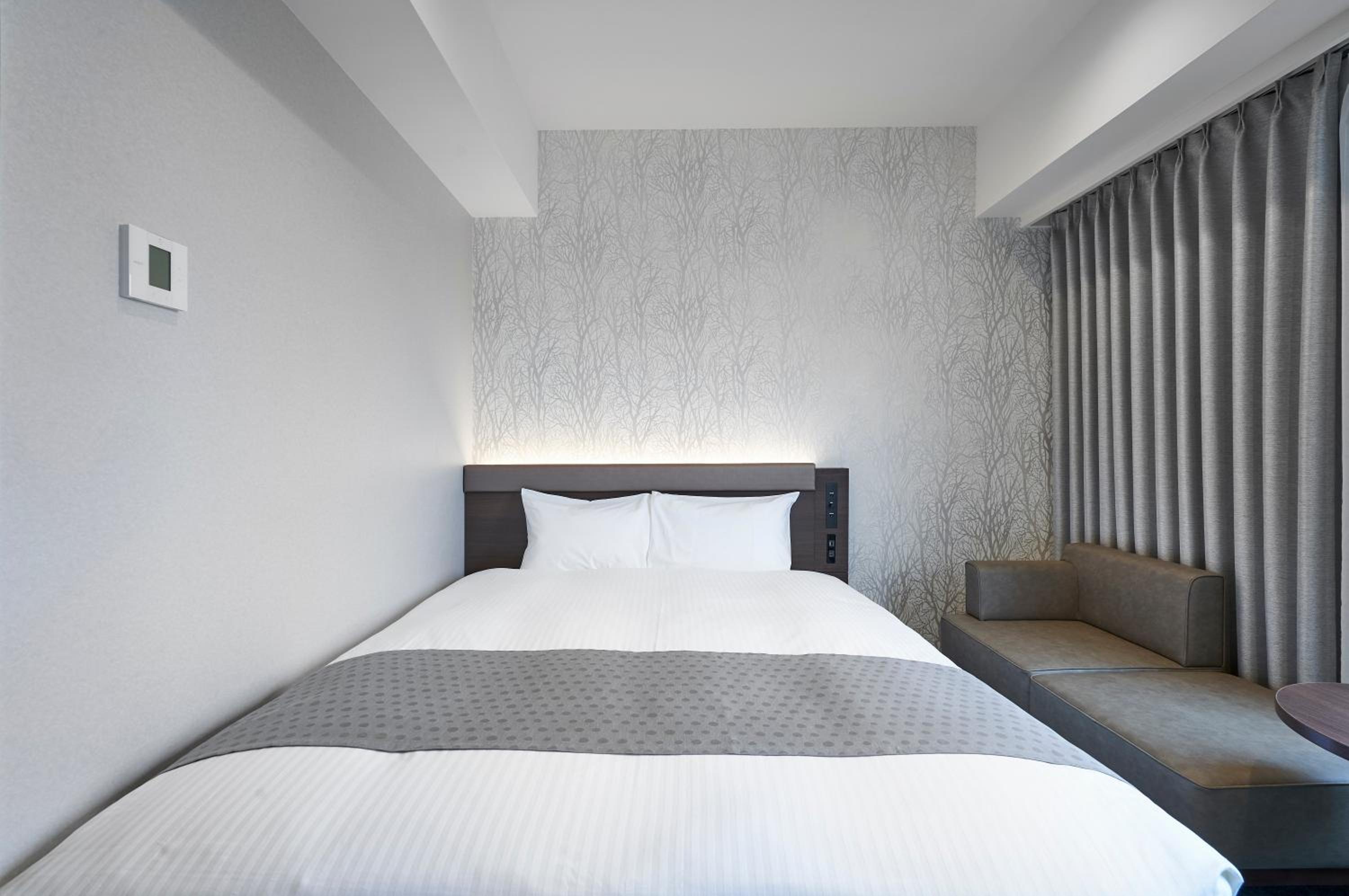 Standard Double Room - Non-Smoking - Photo 3