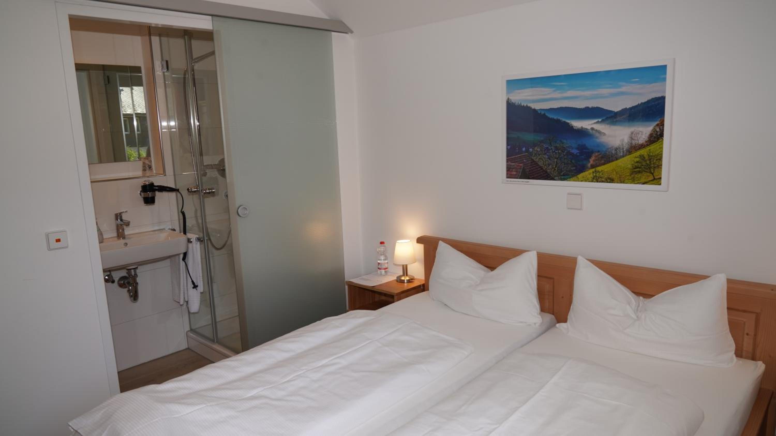 Double Room - Photo 4