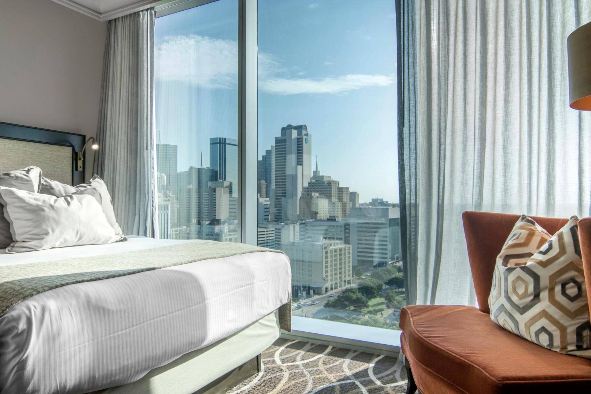 Premier Queen Room With Two Queen Beds - City View