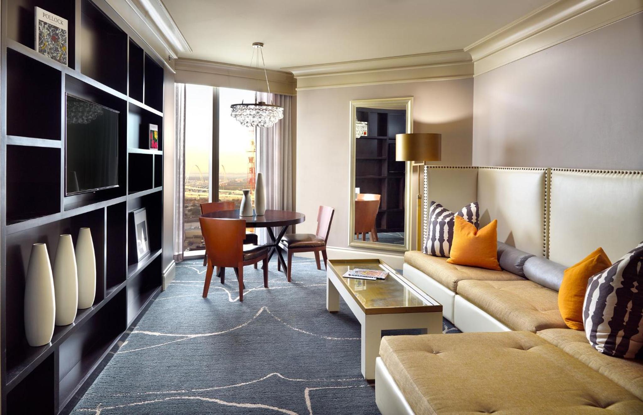 Executive King Suite - Photo 4