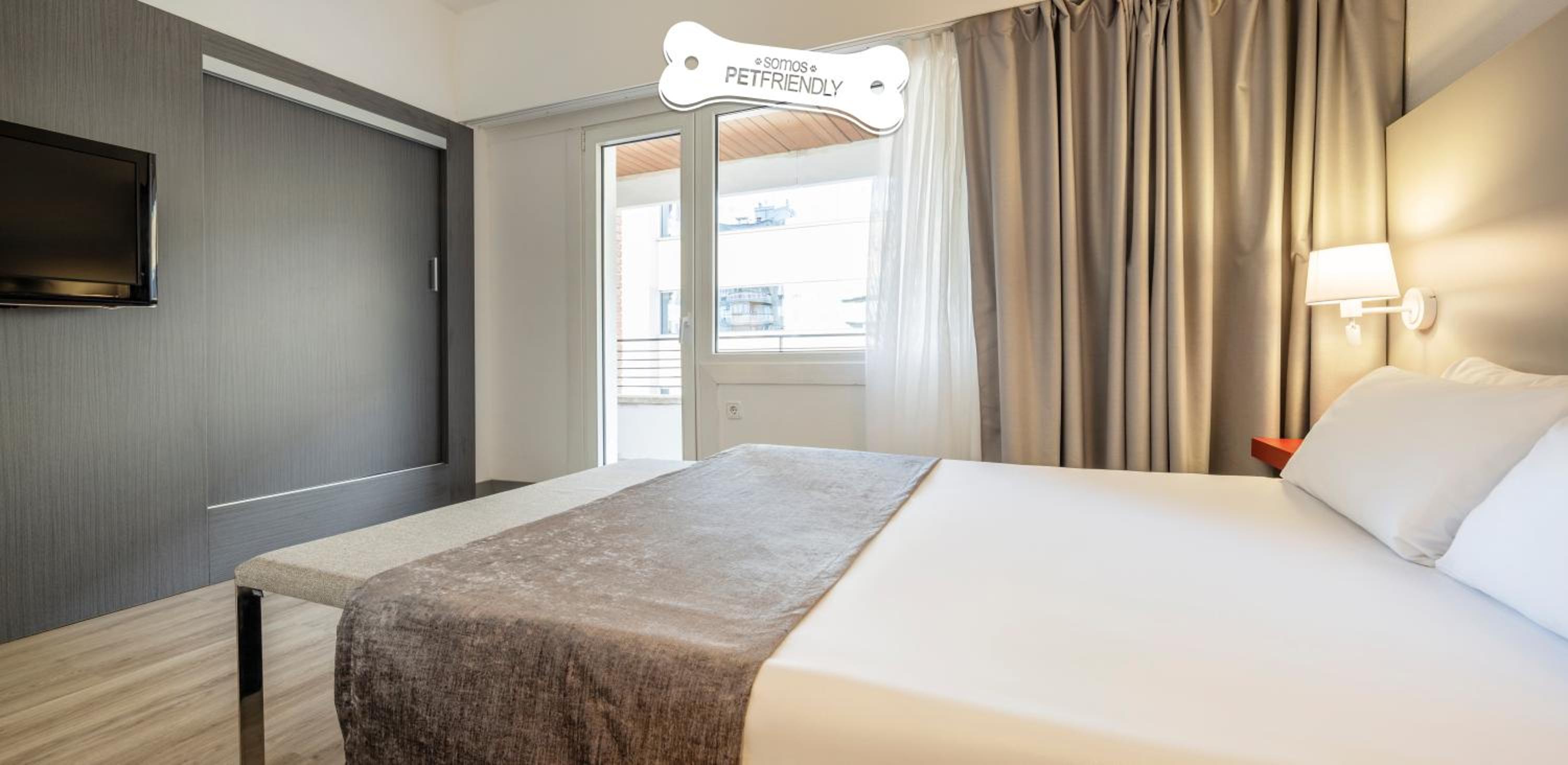Double Room Pet Friendly - Photo 1