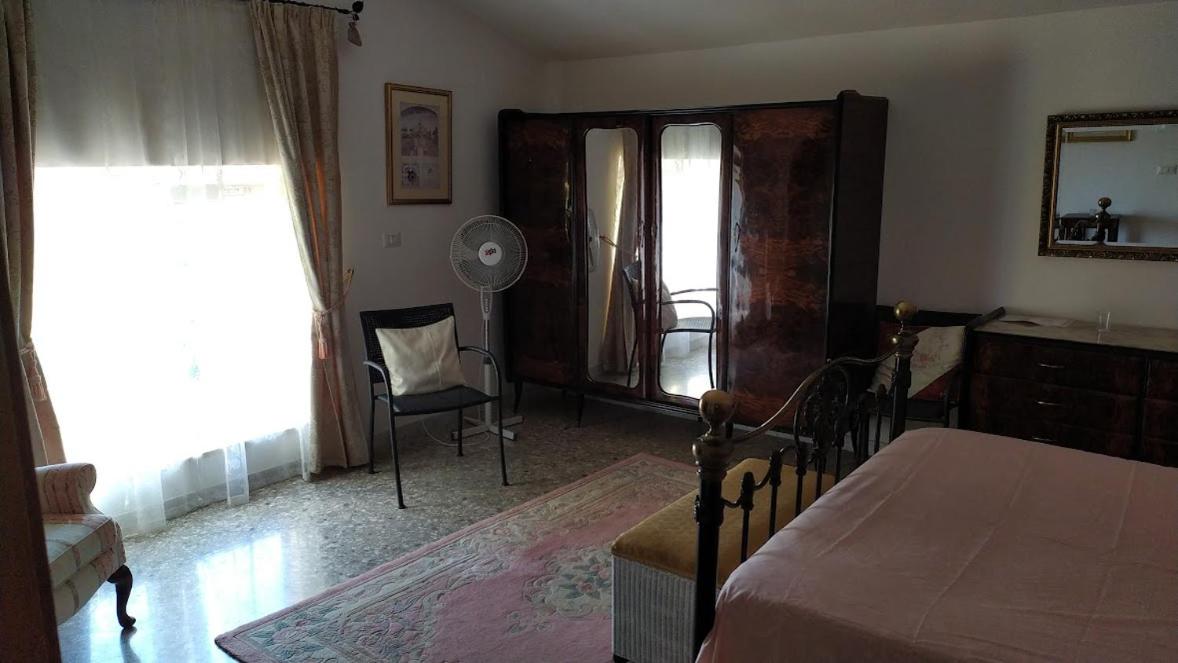 King Room With Balcony photo 1