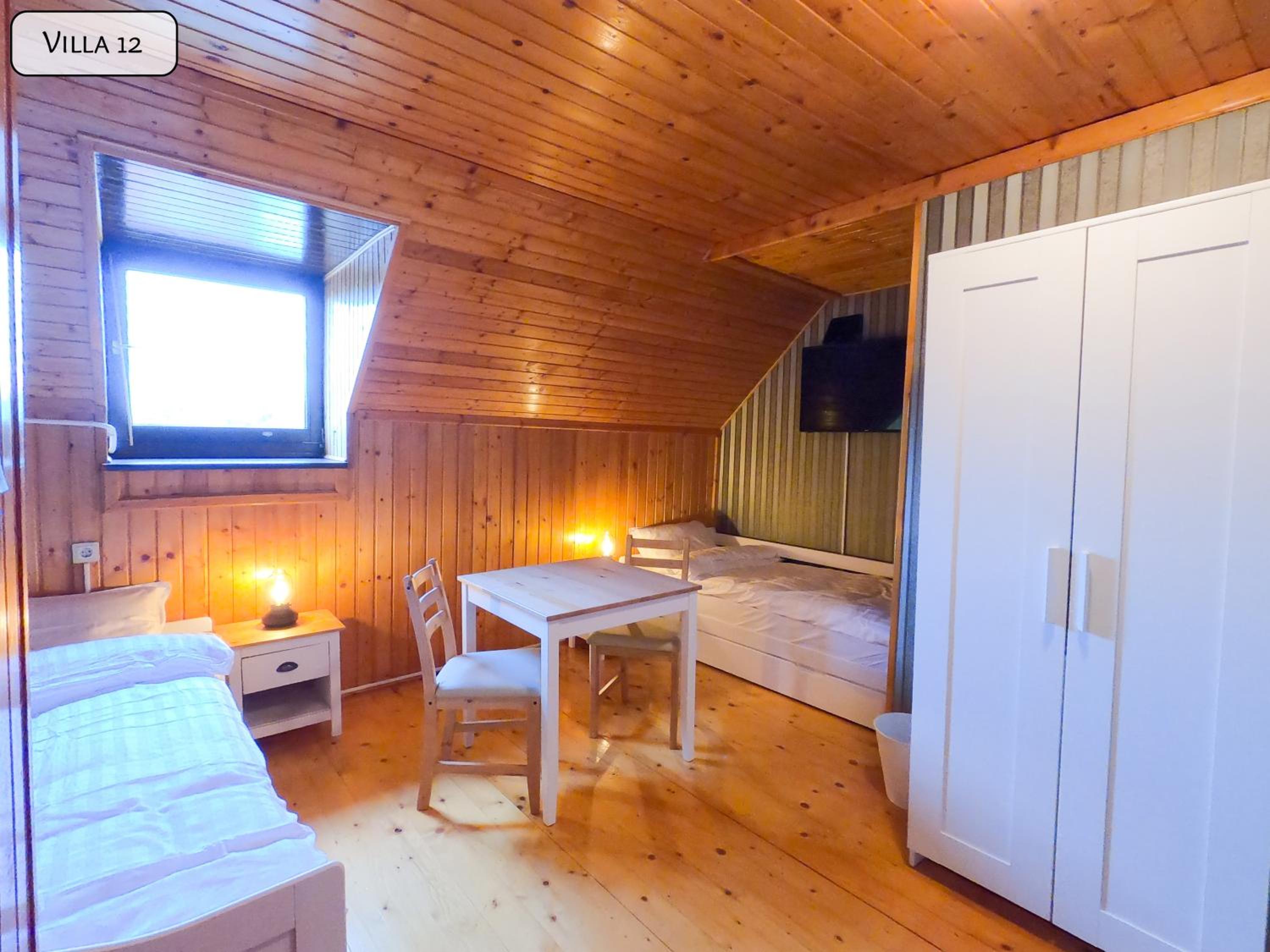 Deluxe Family Room photo 3