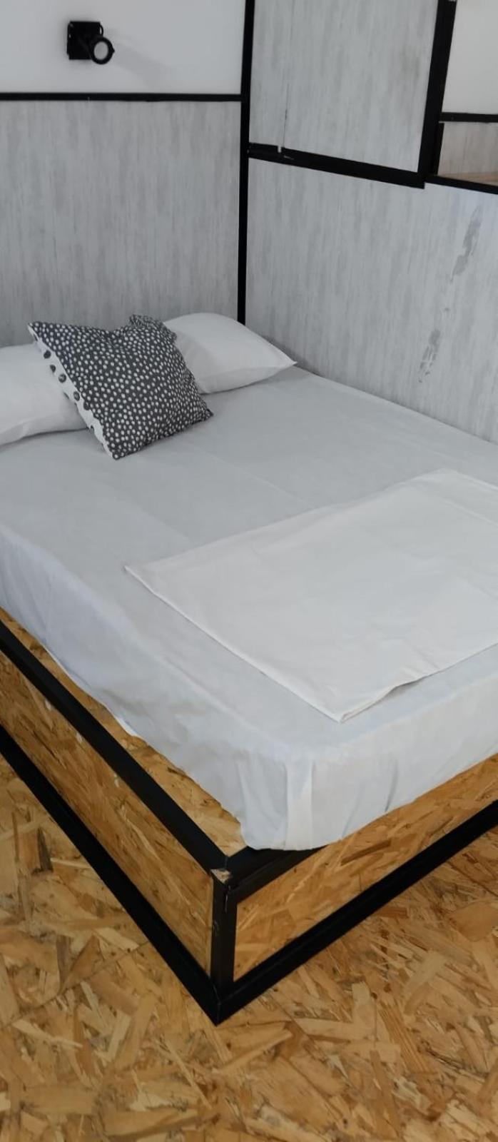 Studio Apartment photo 2