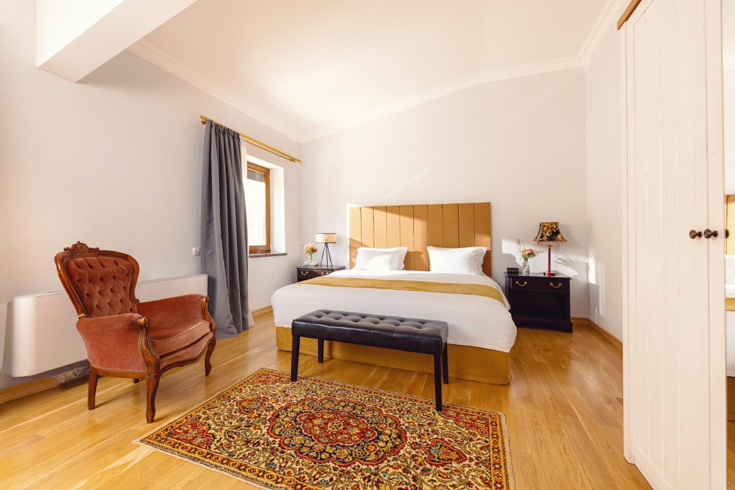 Superior King Room