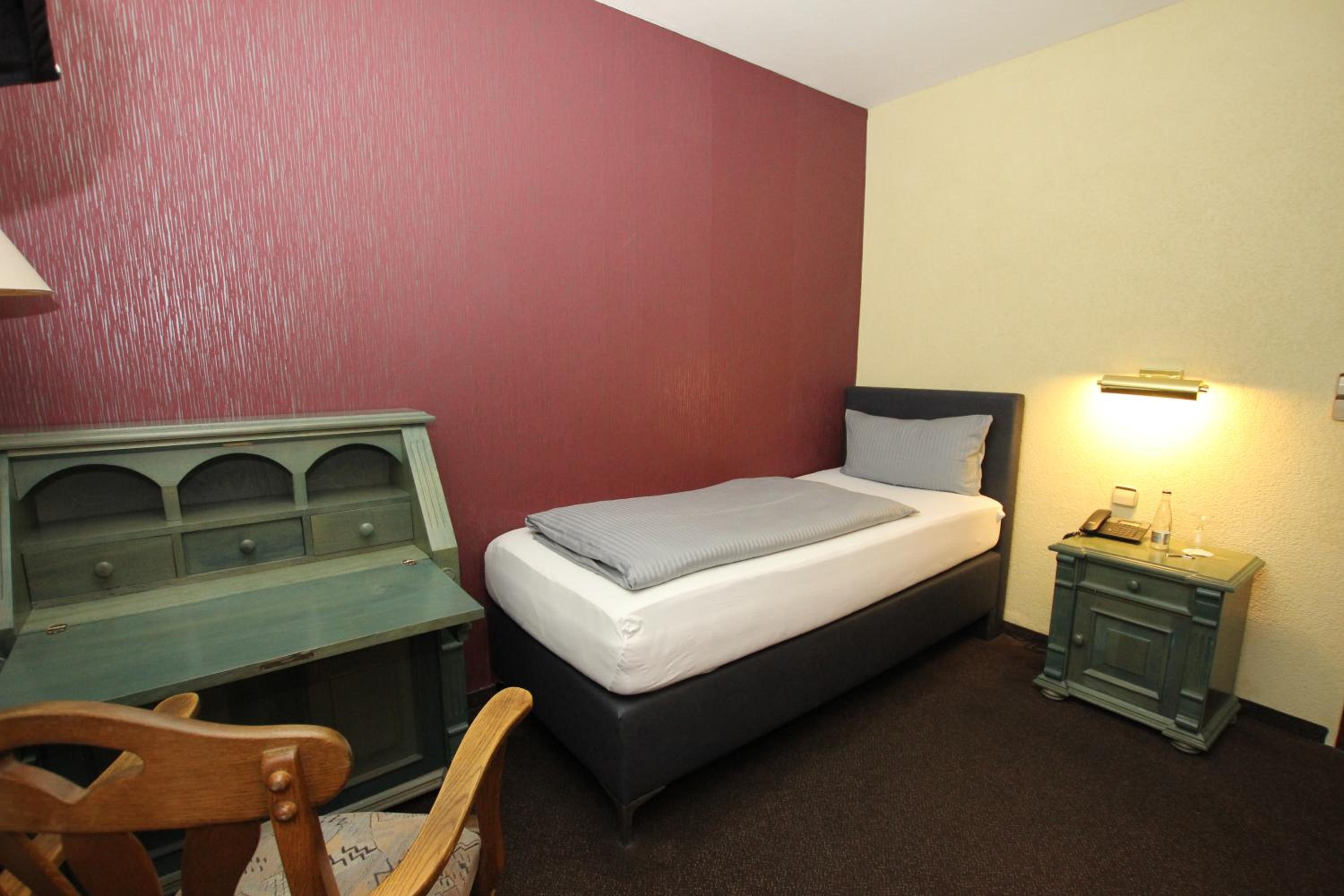 Single Room photo 3