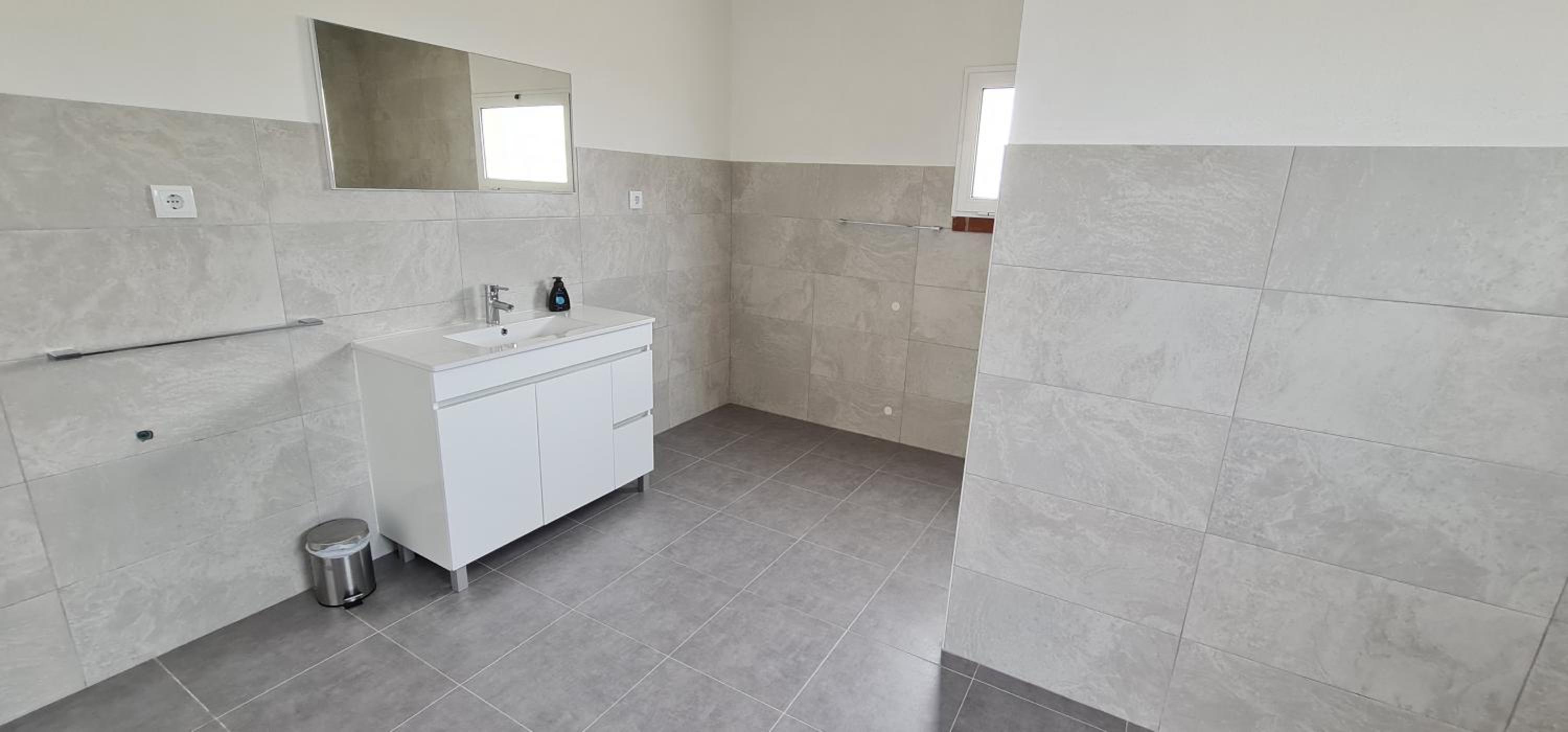 Double Room with Private External Bathroom - Photo 3