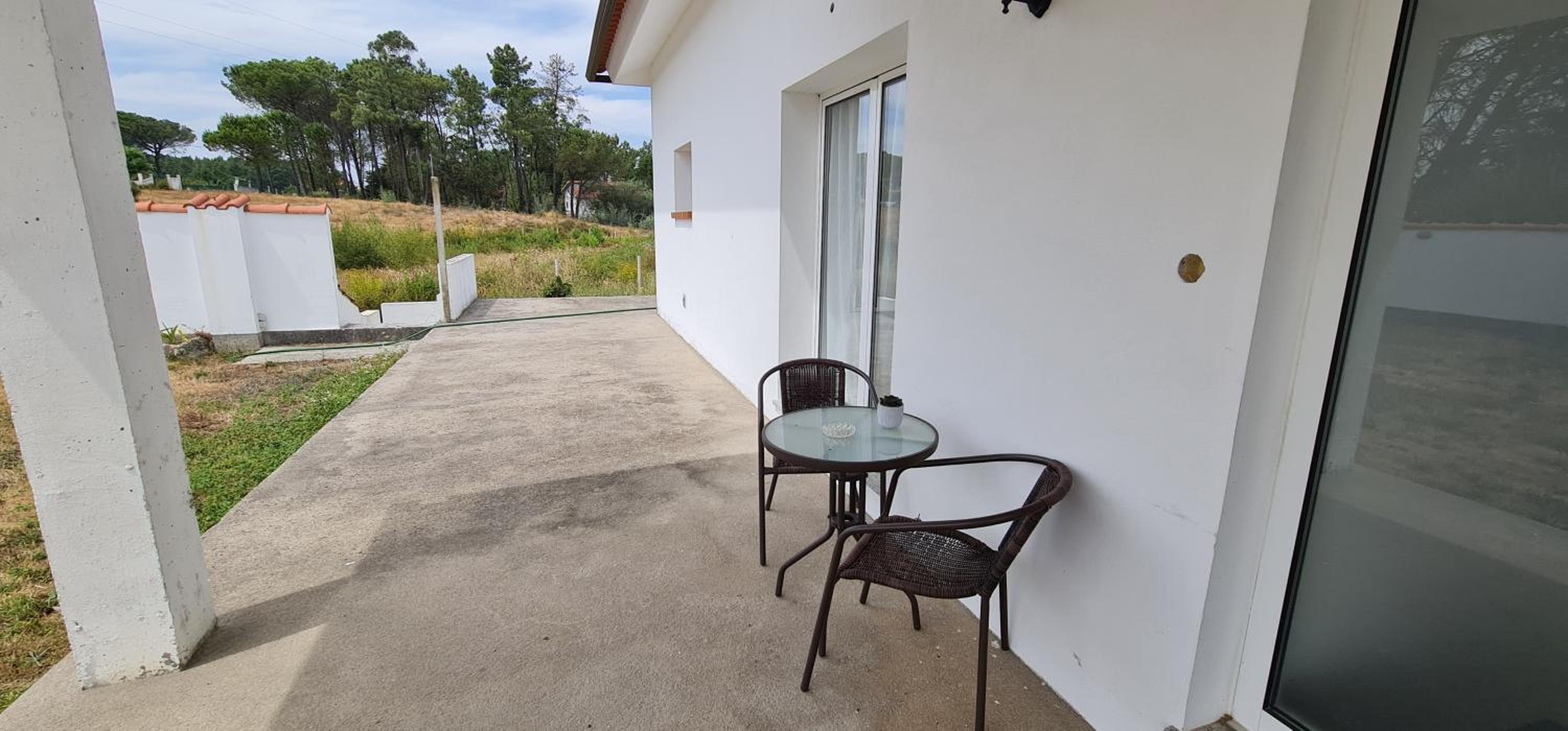 Double Room with Private External Bathroom - Photo 4