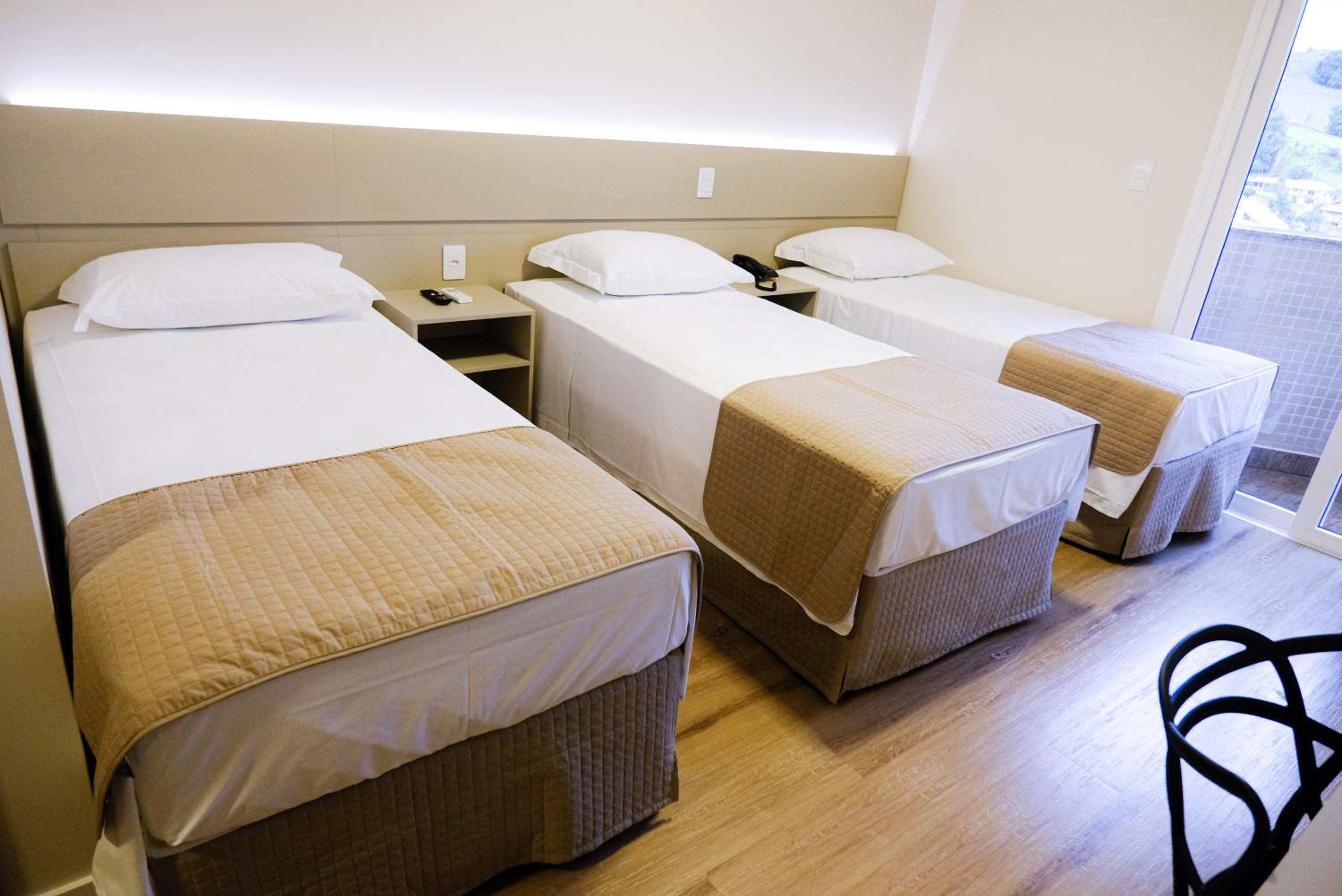 Executive Triple Room photo 3