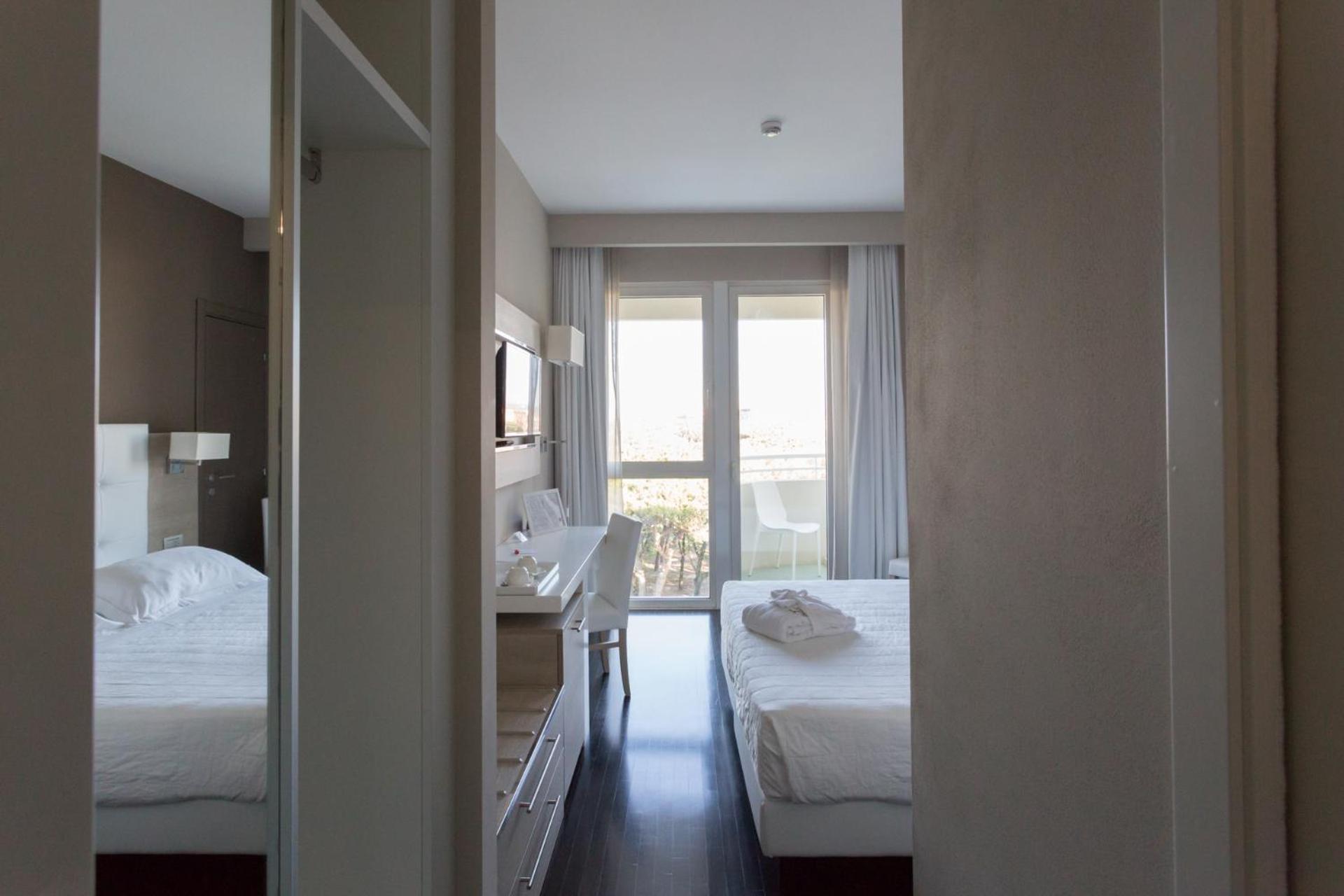 Superior Double Room - Photo 1