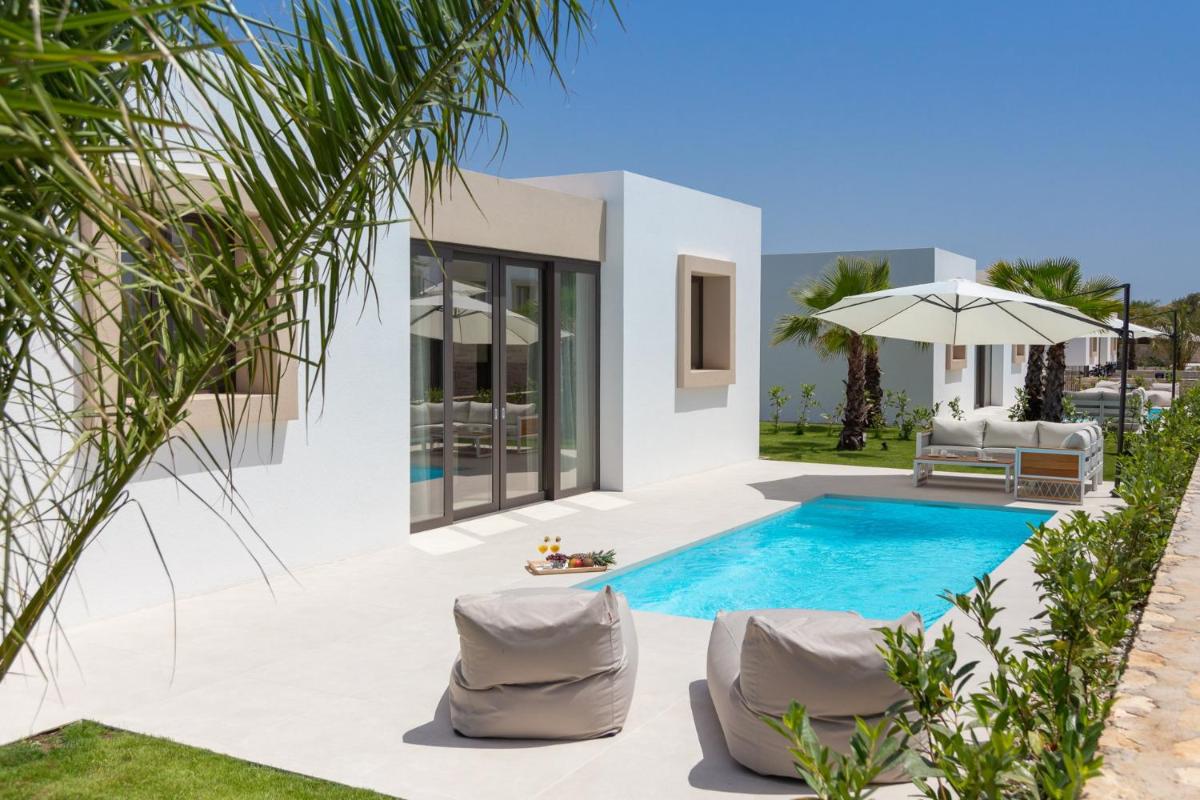 Villa with Private Pool photo 2