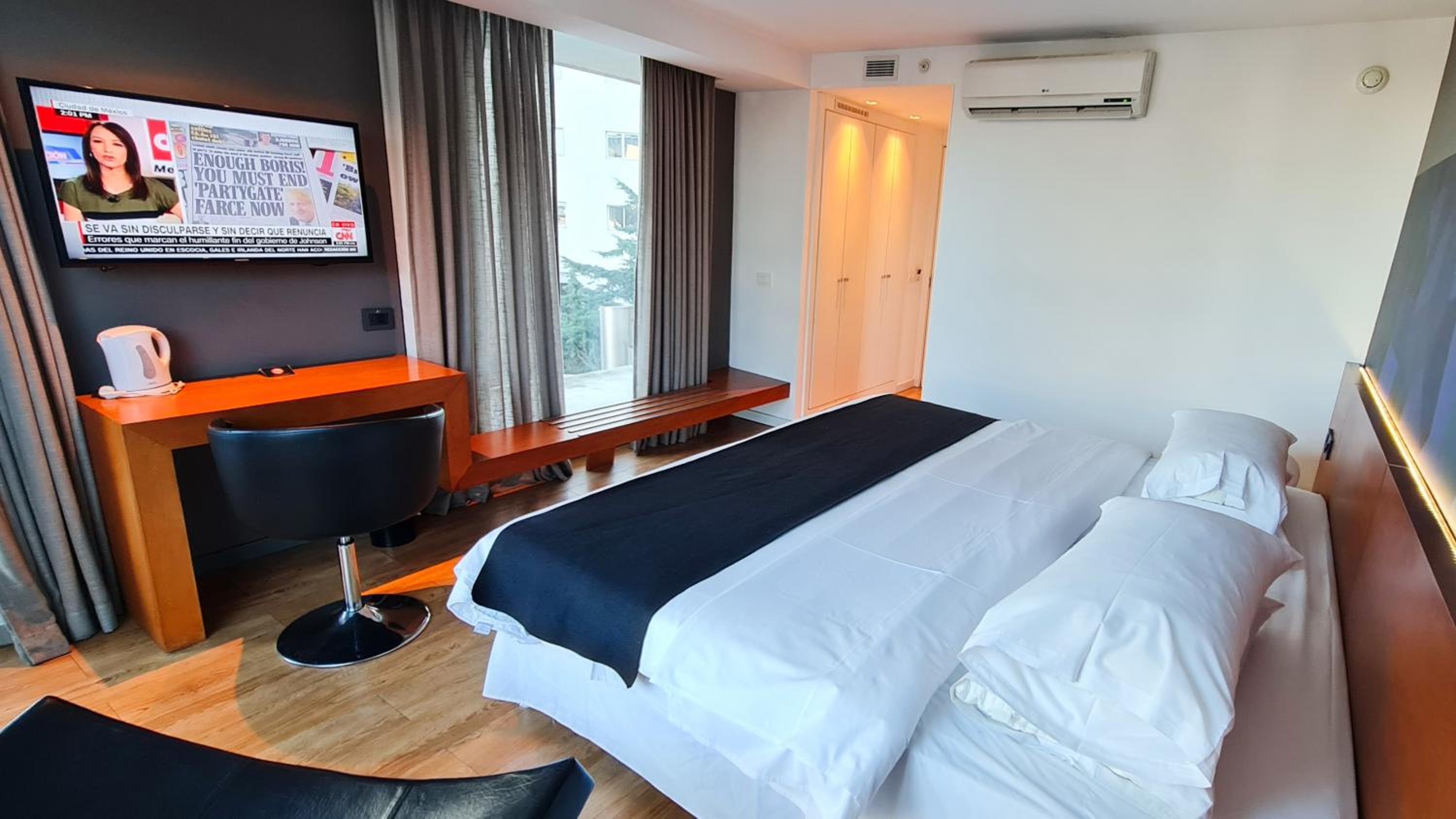Deluxe Queen Room photo 2