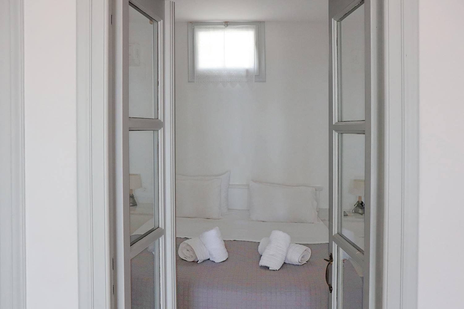 Premier Suite with Hot Tub and Sea View - Photo 19