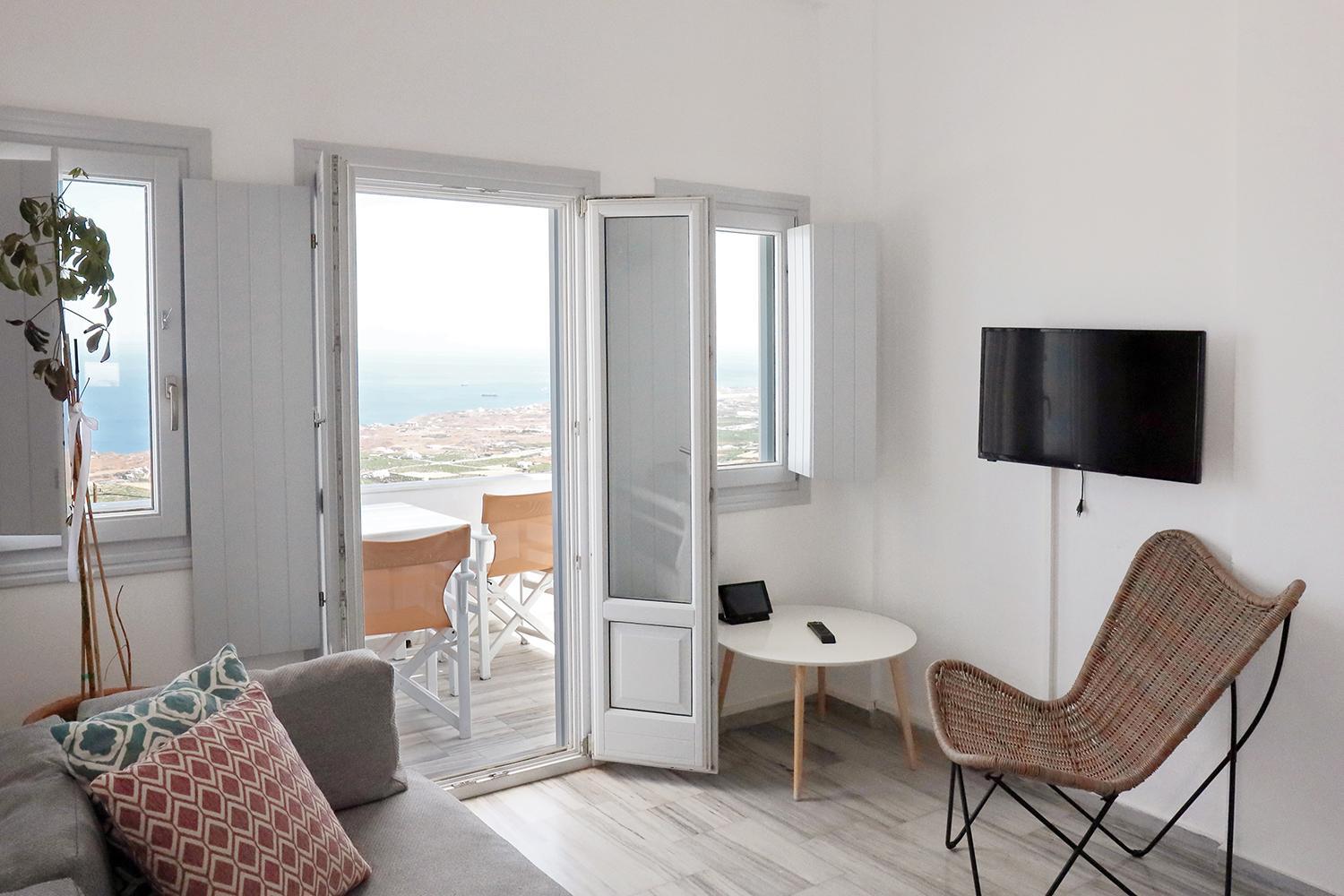 Premier Suite with Sea View - Photo 13