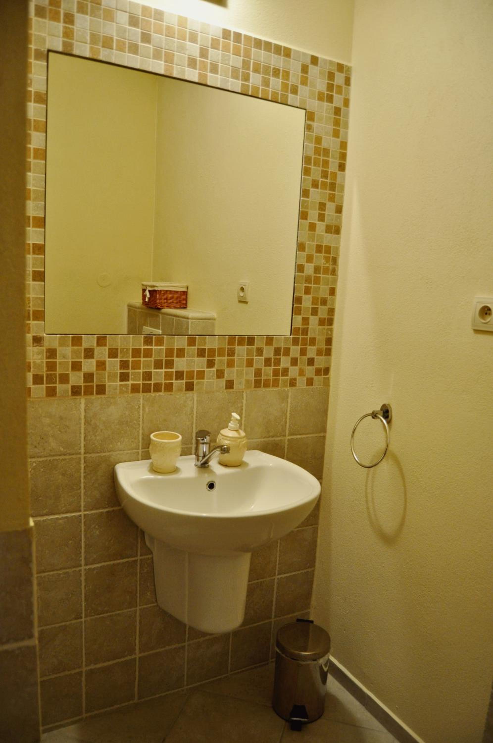 Standard Twin Room photo 3