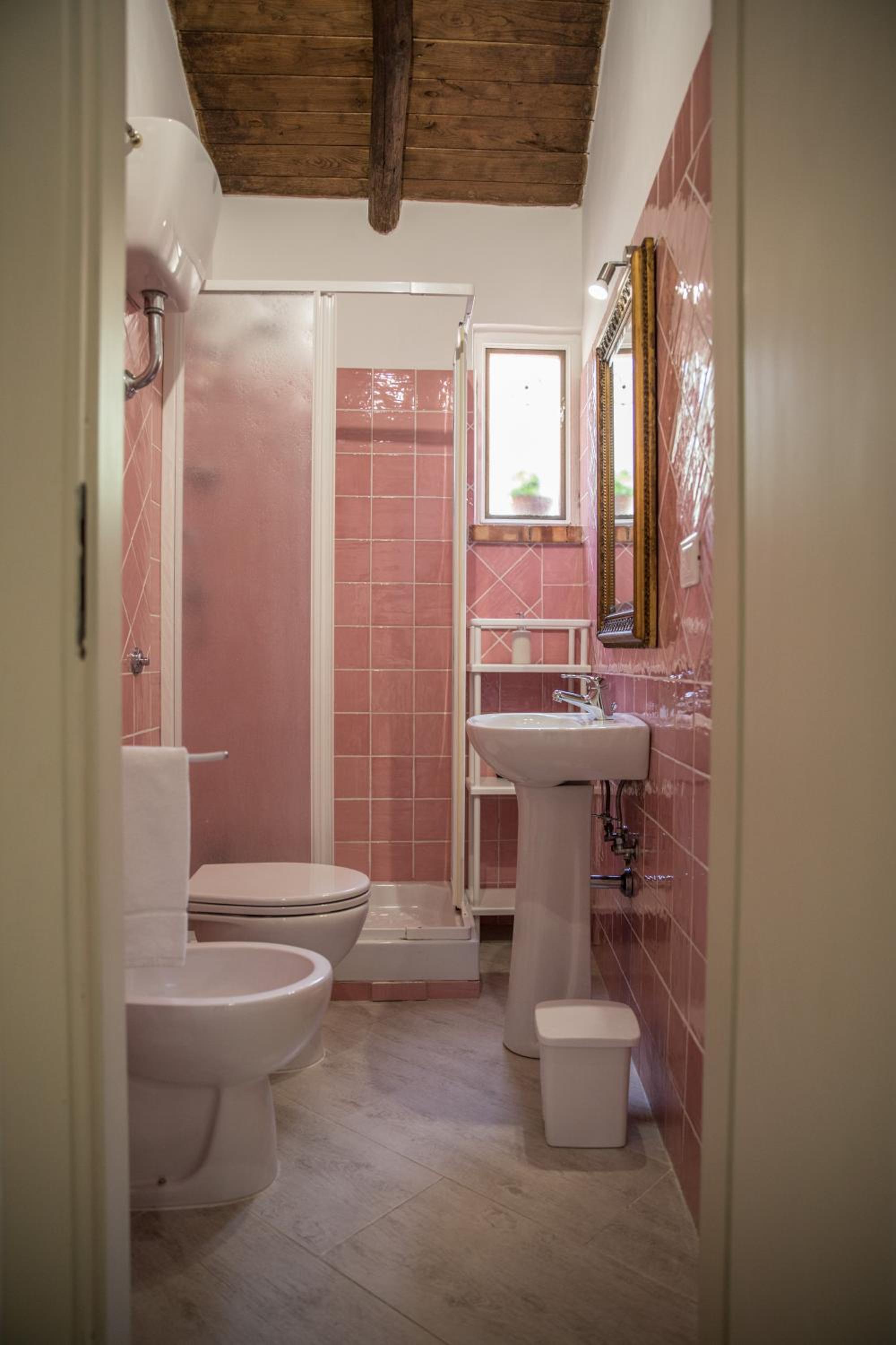 One-Bedroom House - Photo 4