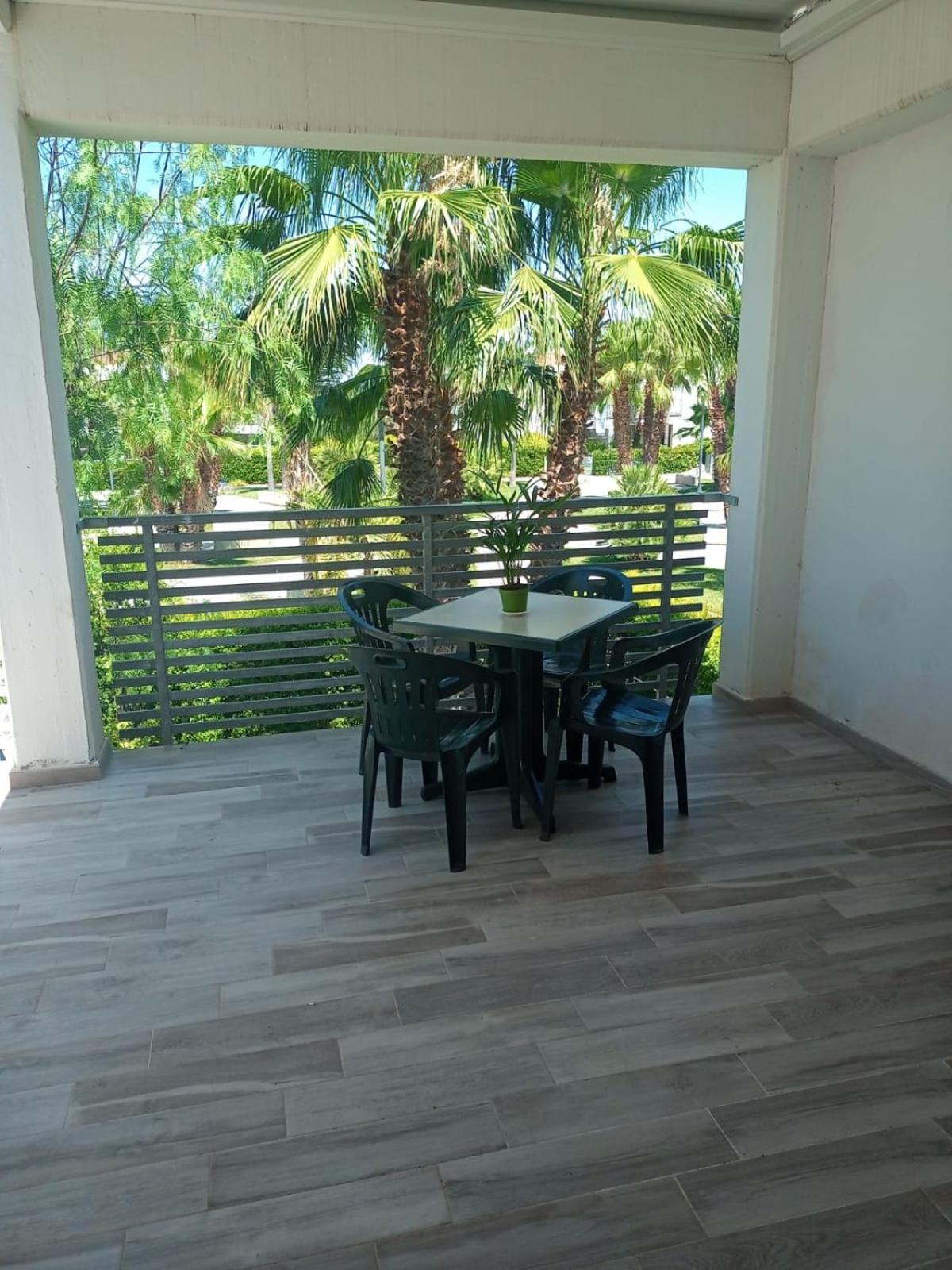Apartment with Balcony - Photo 2