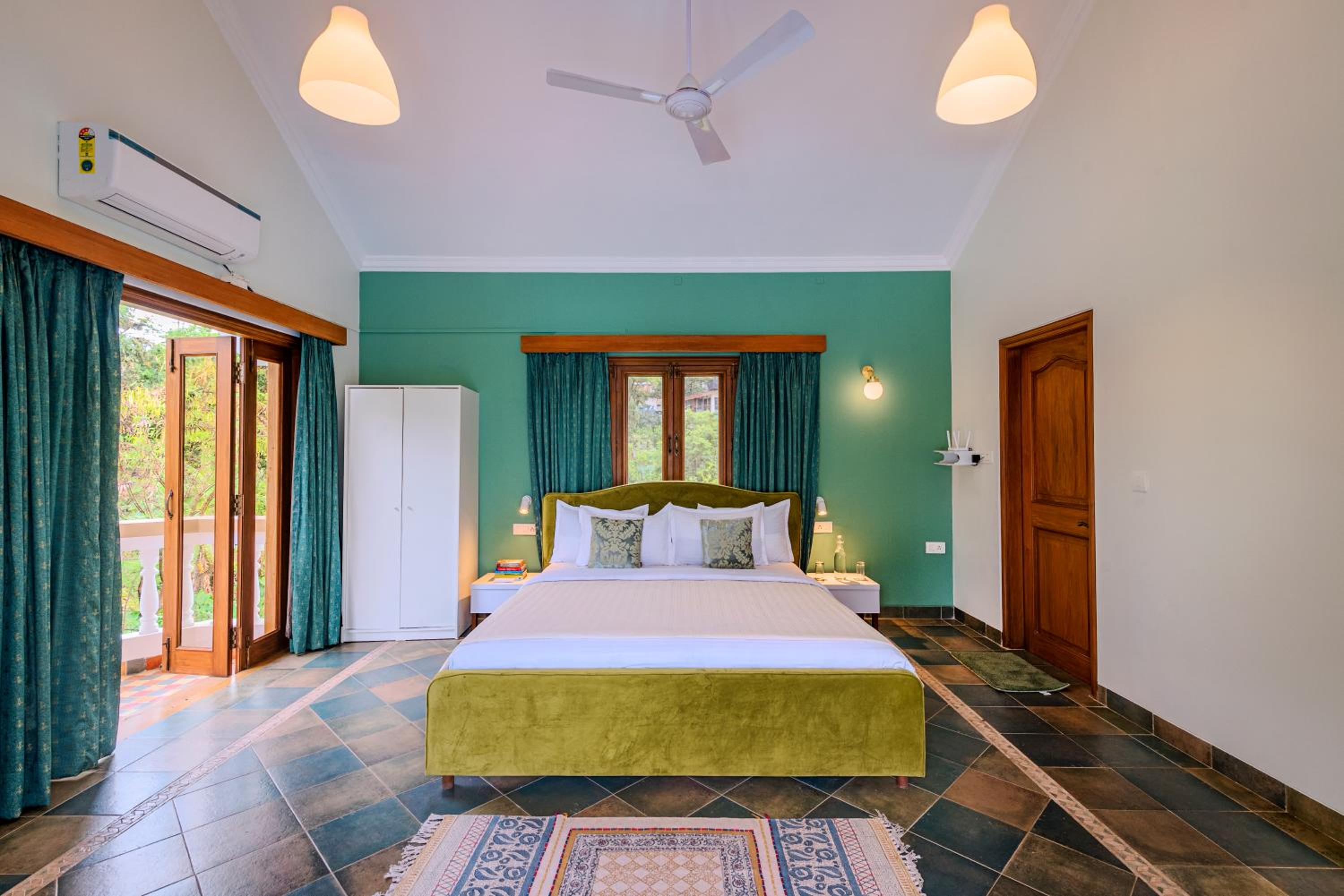 Villa with Garden View - Photo 8
