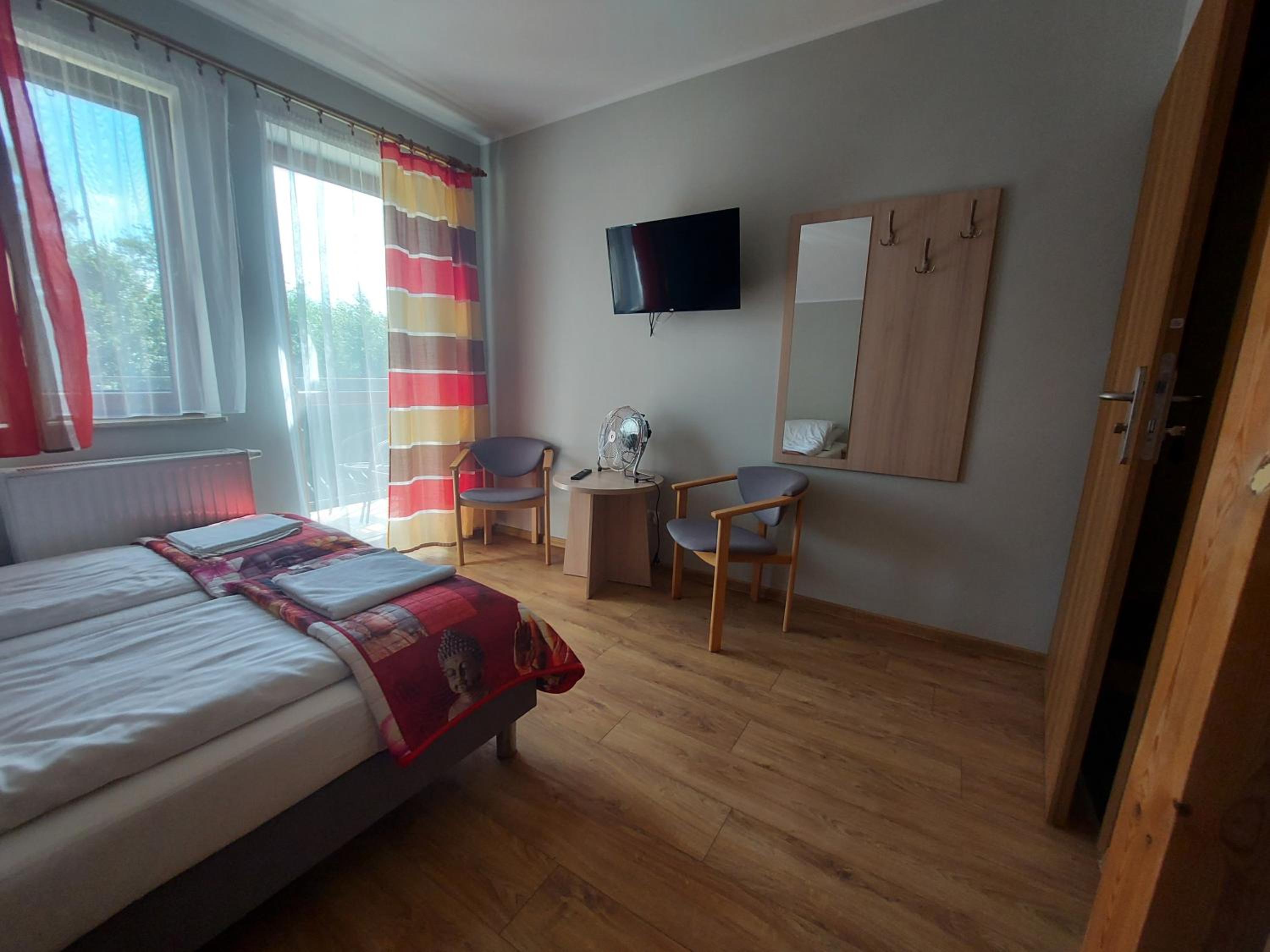 Quadruple Room with Bathroom photo 2
