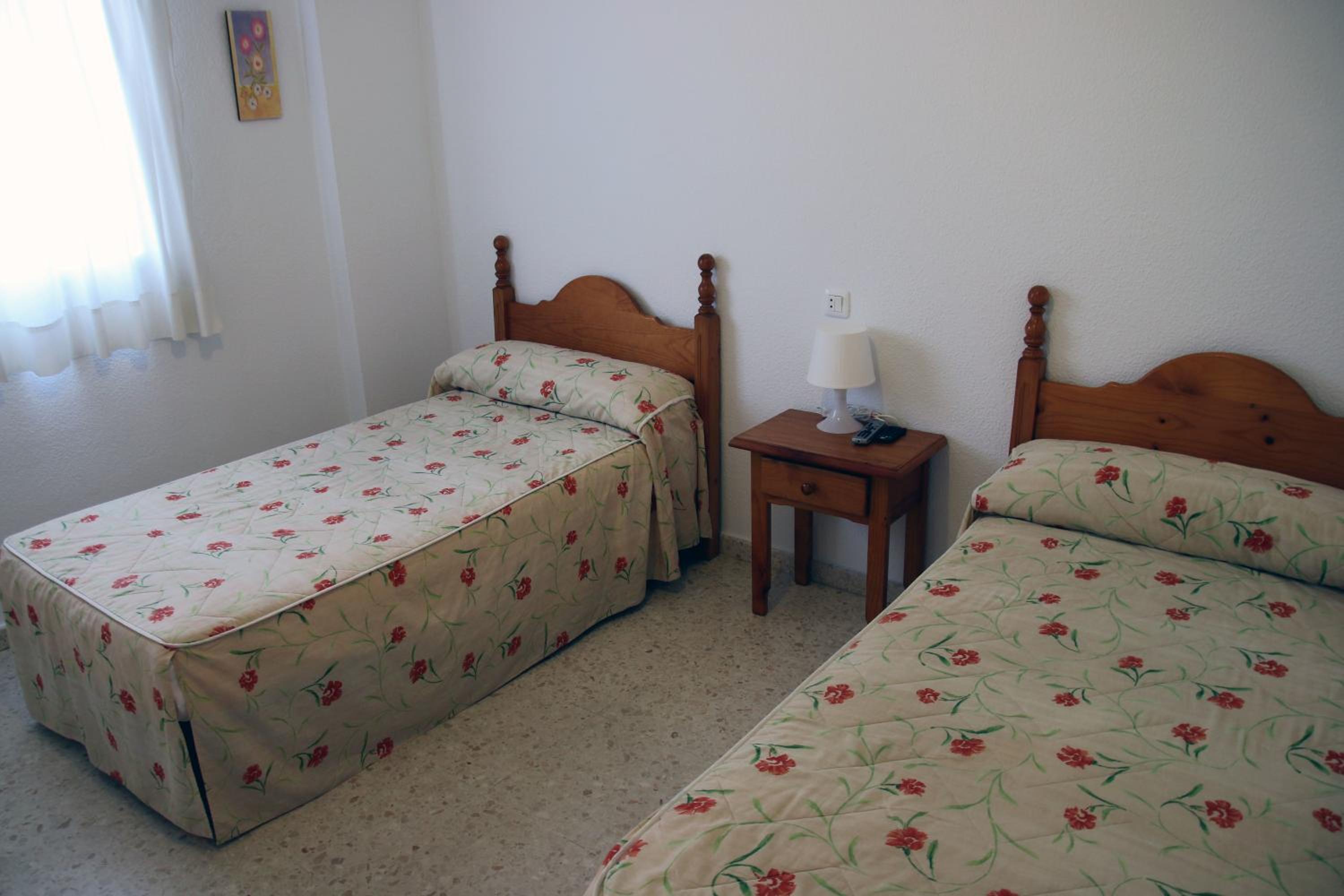 Double or Twin Room - Photo 11