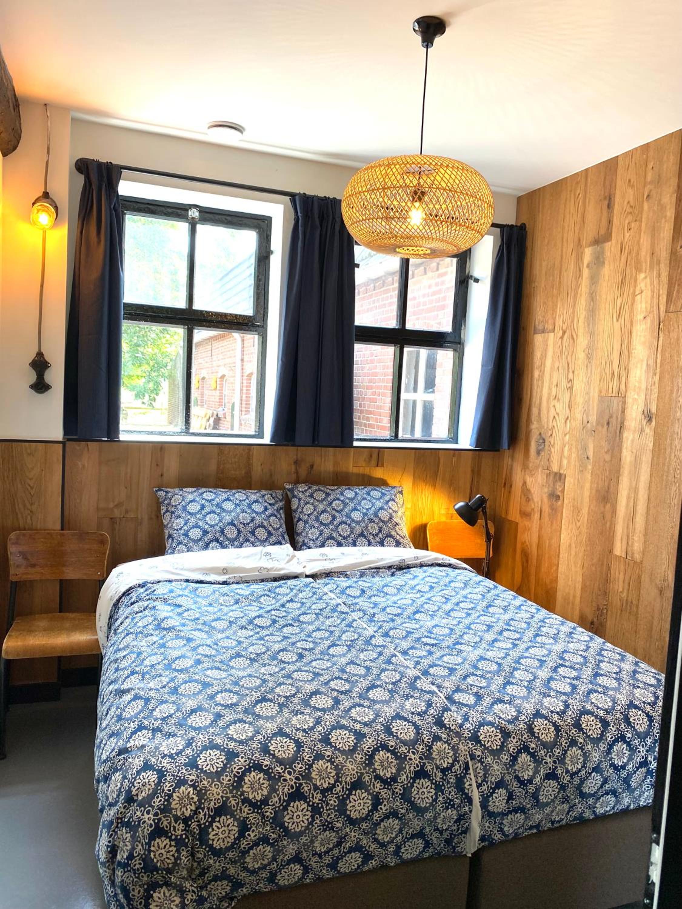 Two-Bedroom Apartment - Photo 3