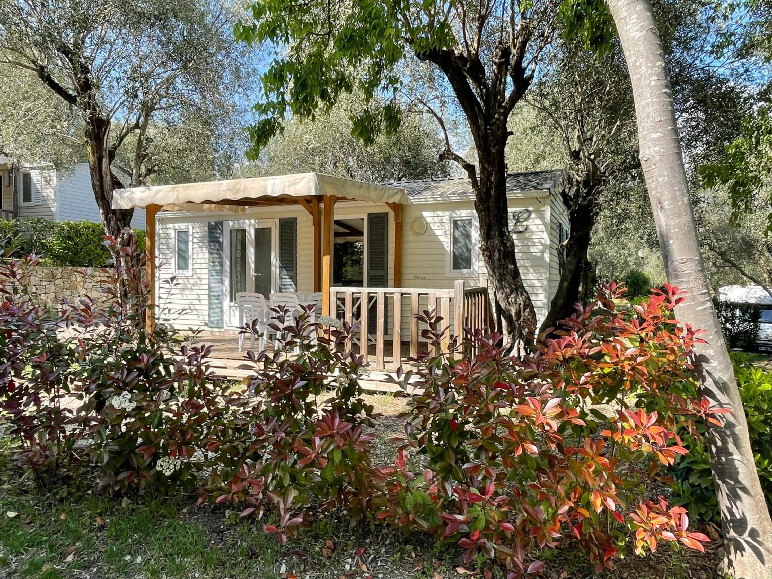 Two-Bedroom Mobile Home photo 2