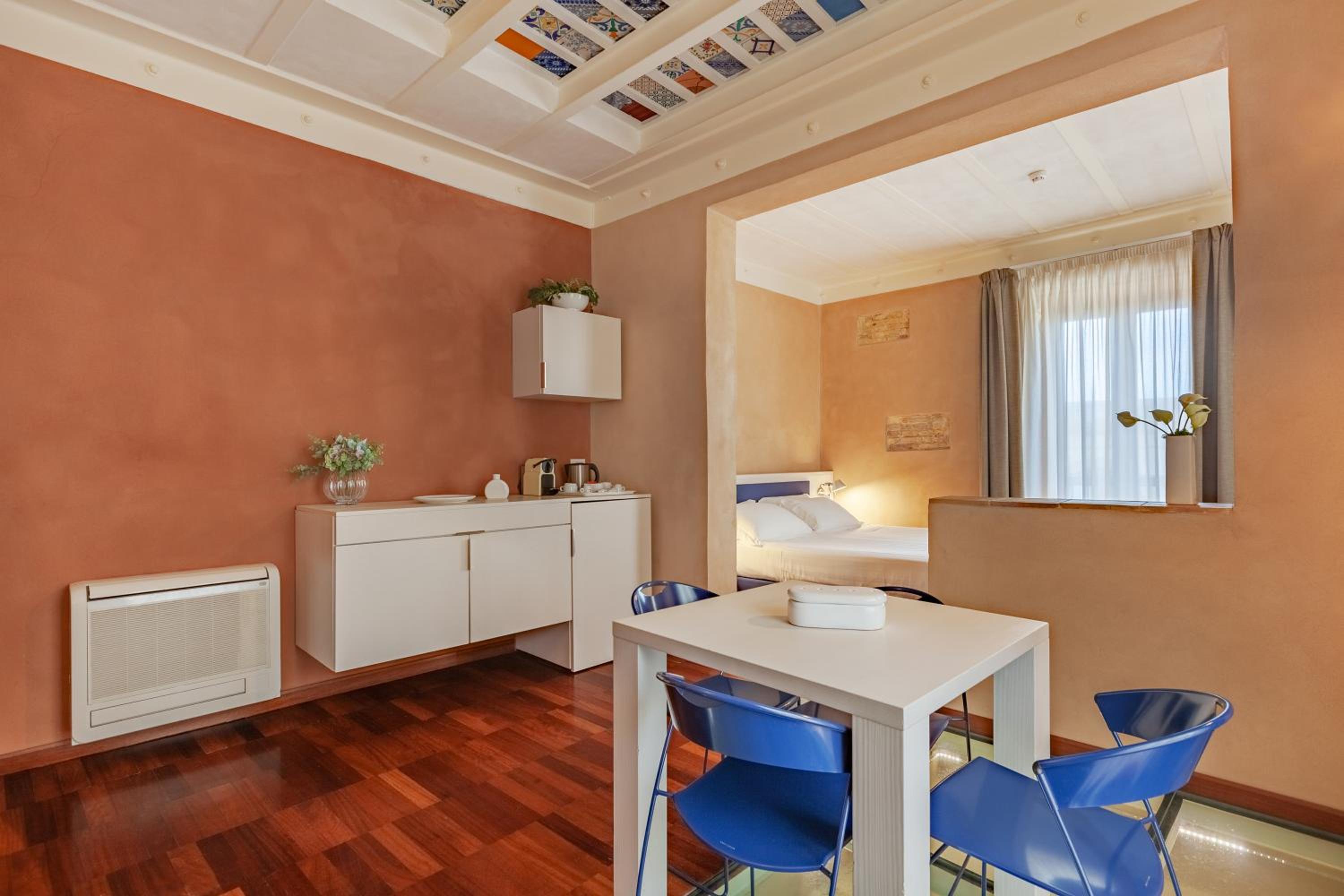 Junior Suite with City View