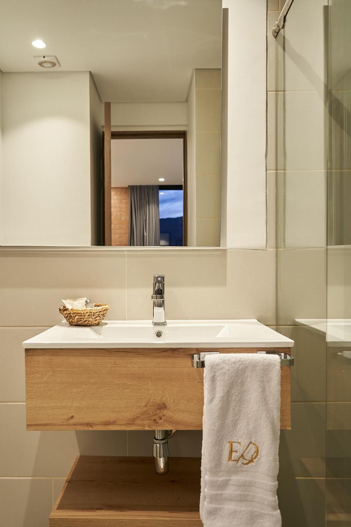 Standard Room - Photo 12