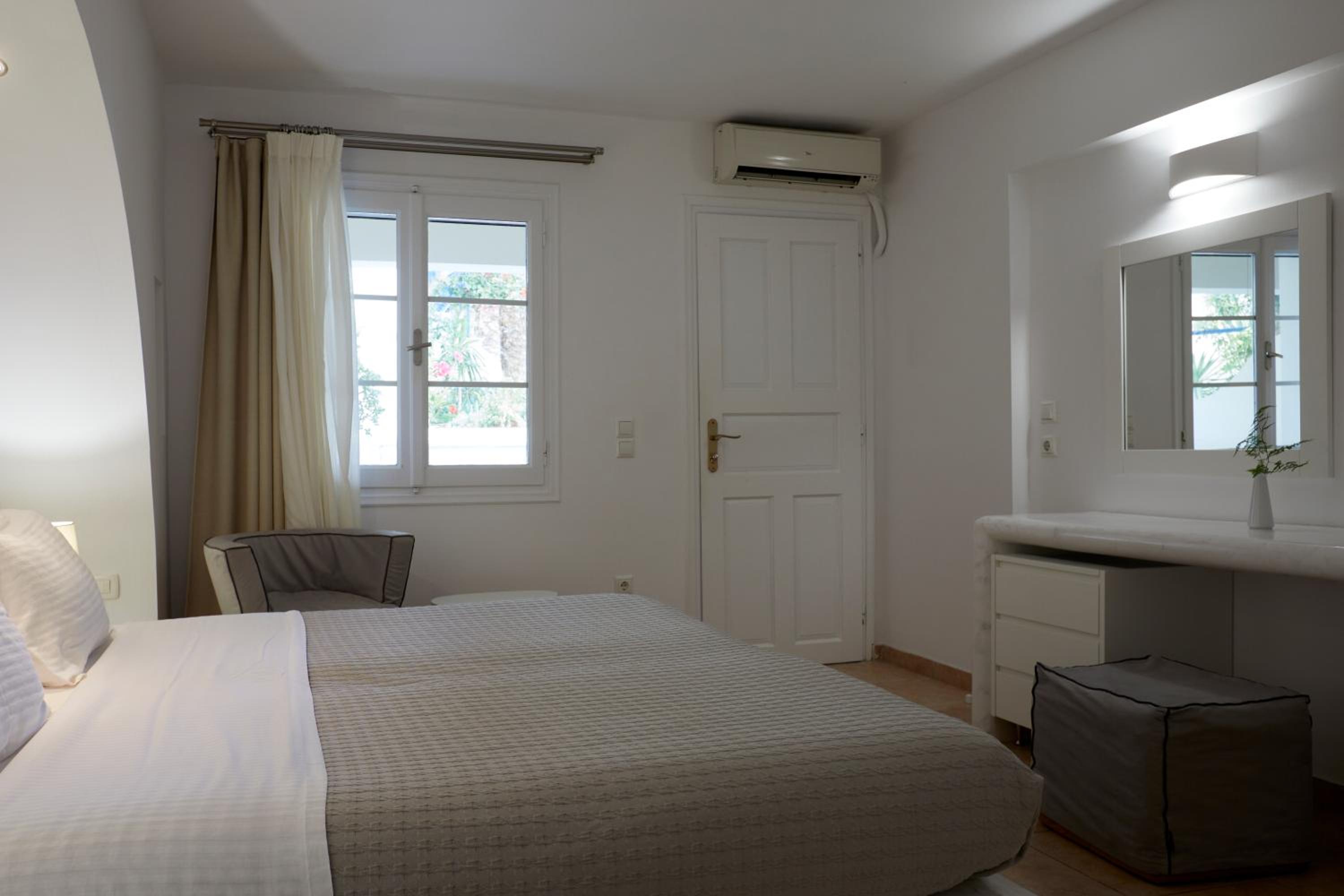Standard Double Room - Photo 2